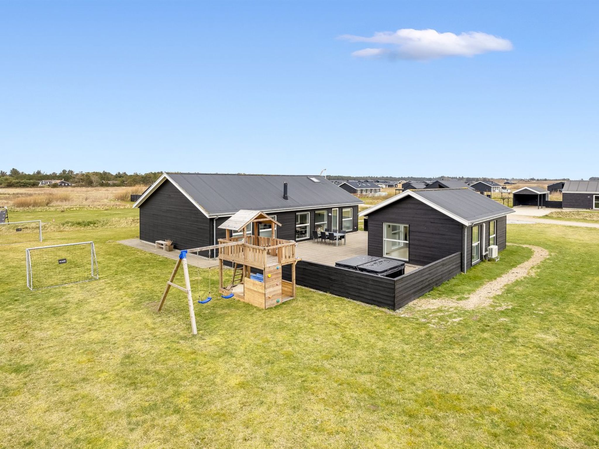 "Tatiane" - 1.5km from the sea