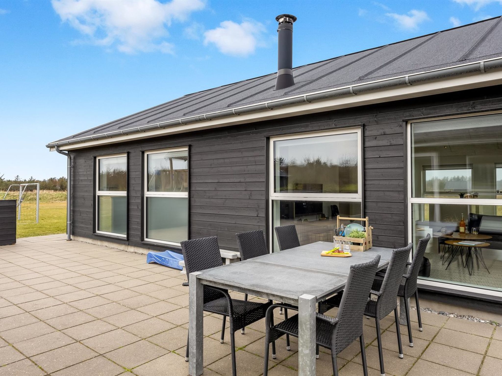 "Tatiane" - 1.5km from the sea - Outside