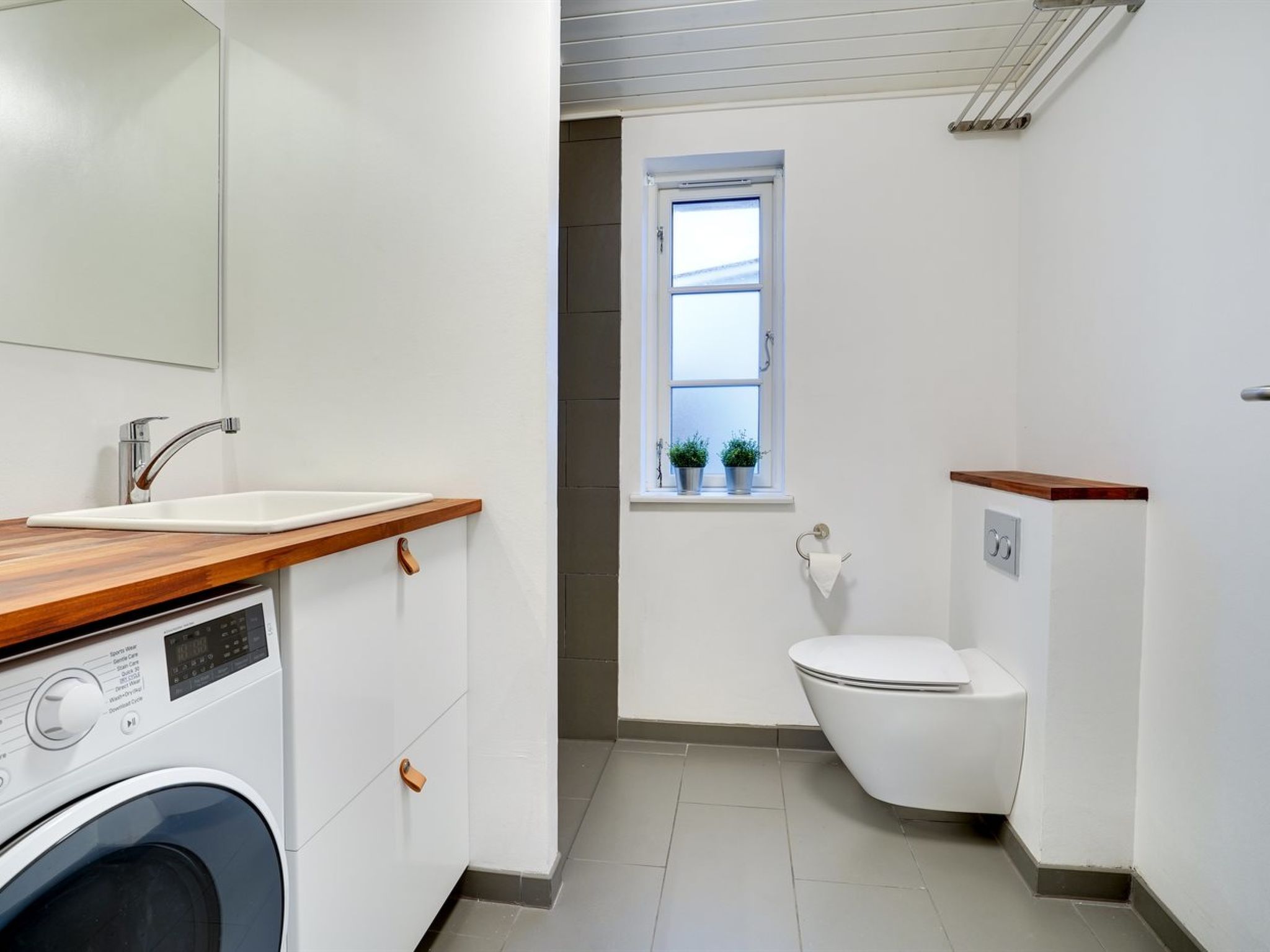 "Sofine" - 250m from the sea - Binnen