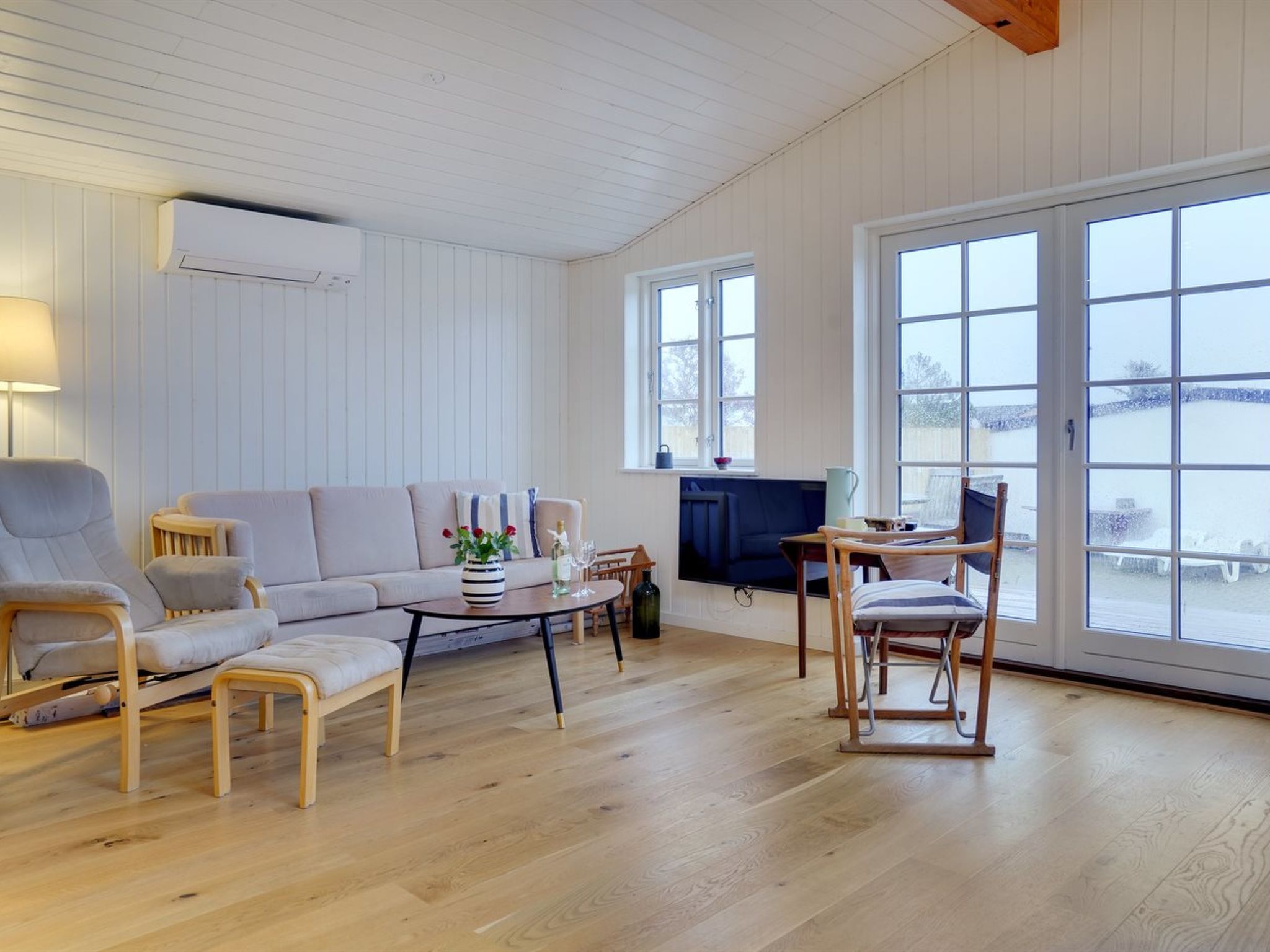 "Sofine" - 250m from the sea - Binnen