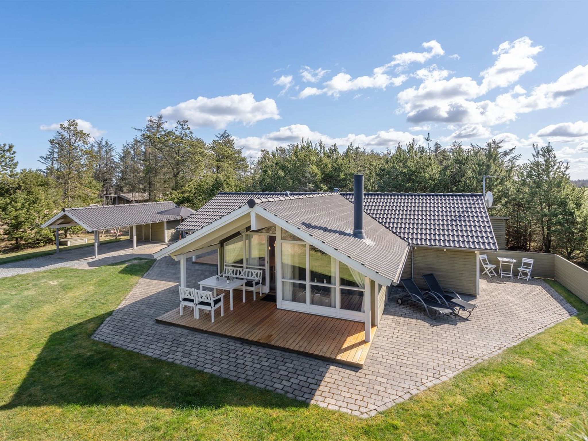 "Saana" - 700m from the sea - Outside