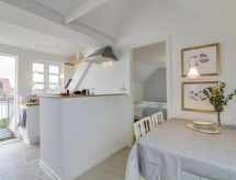"Evangelina" - 350m from the sea