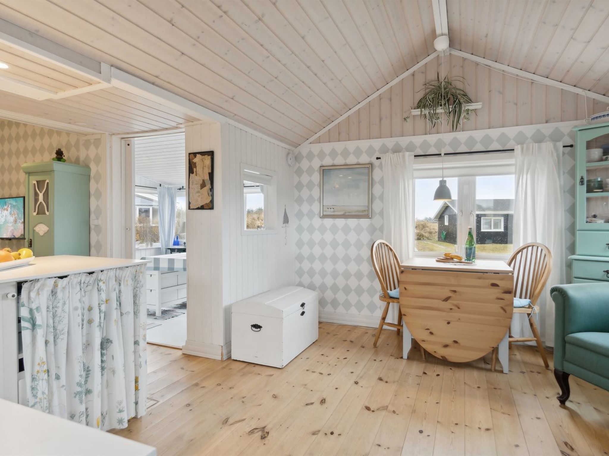 "Aruna" - 200m from the sea-Binnen