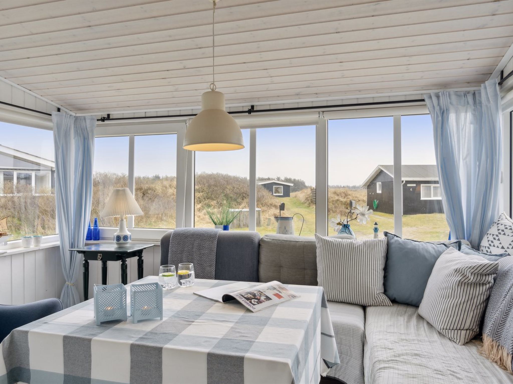 "Aruna" - 200m from the sea-Binnen