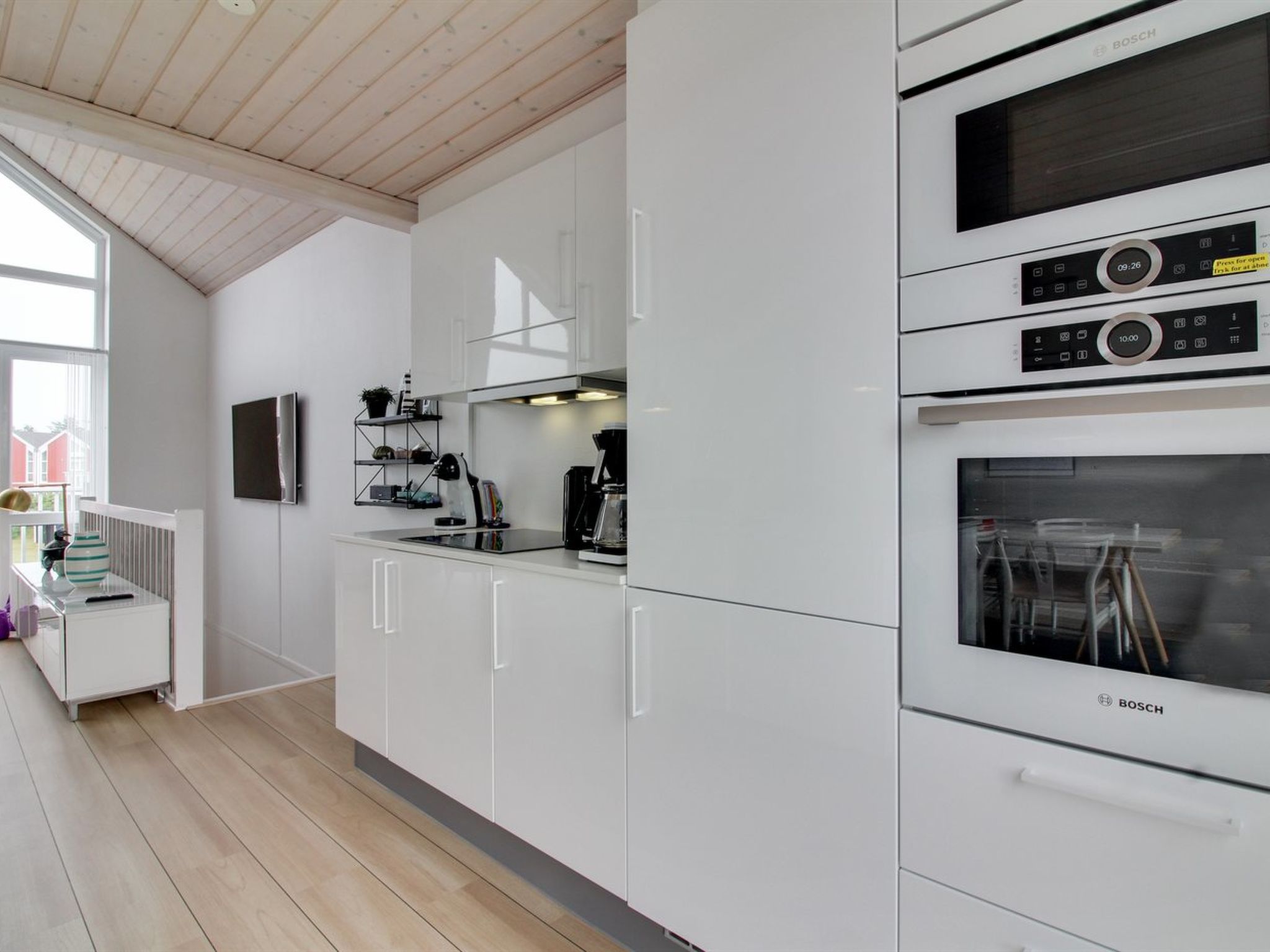 "Adna" - 700m from the sea - Binnen
