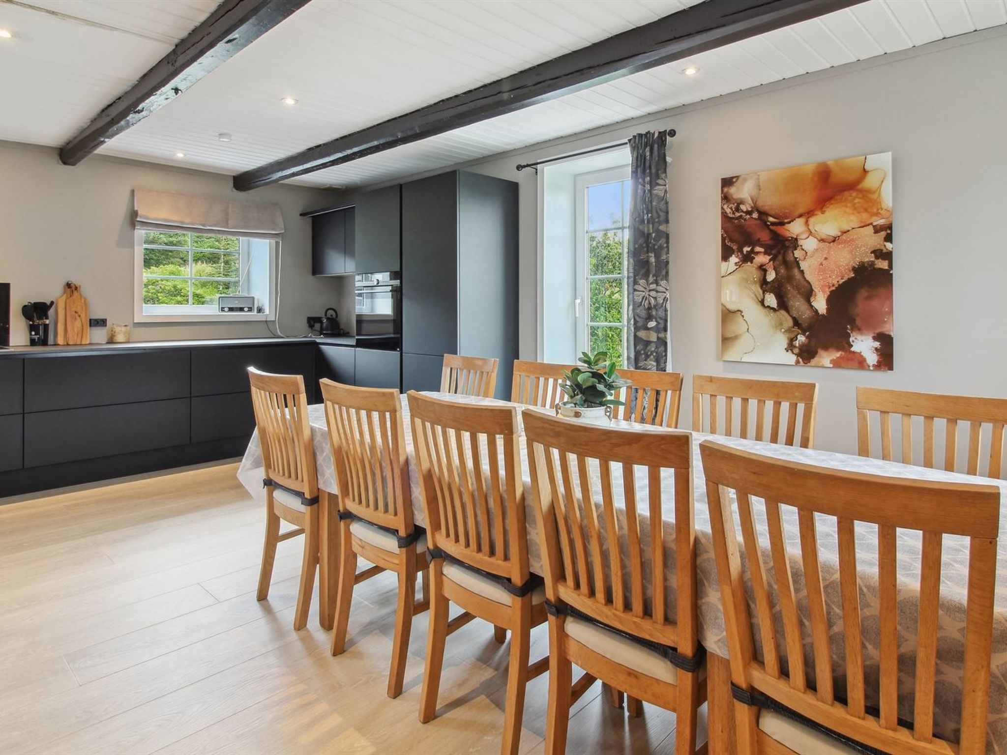 "Law" - 400m from the sea - Binnen