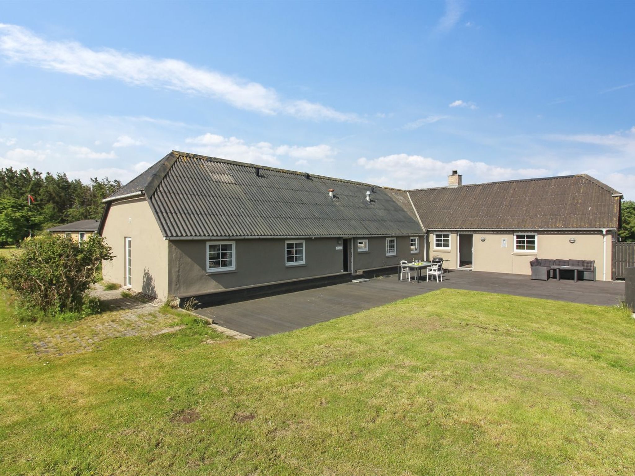"Law" - 400m from the sea — House (3 of 31)