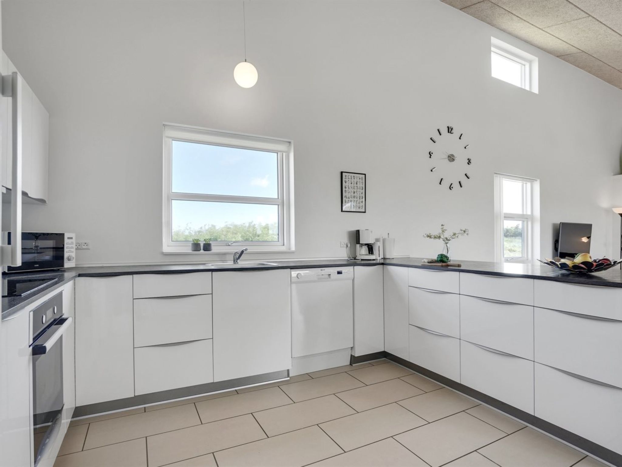 "Vitori" - 800m from the sea-Binnen