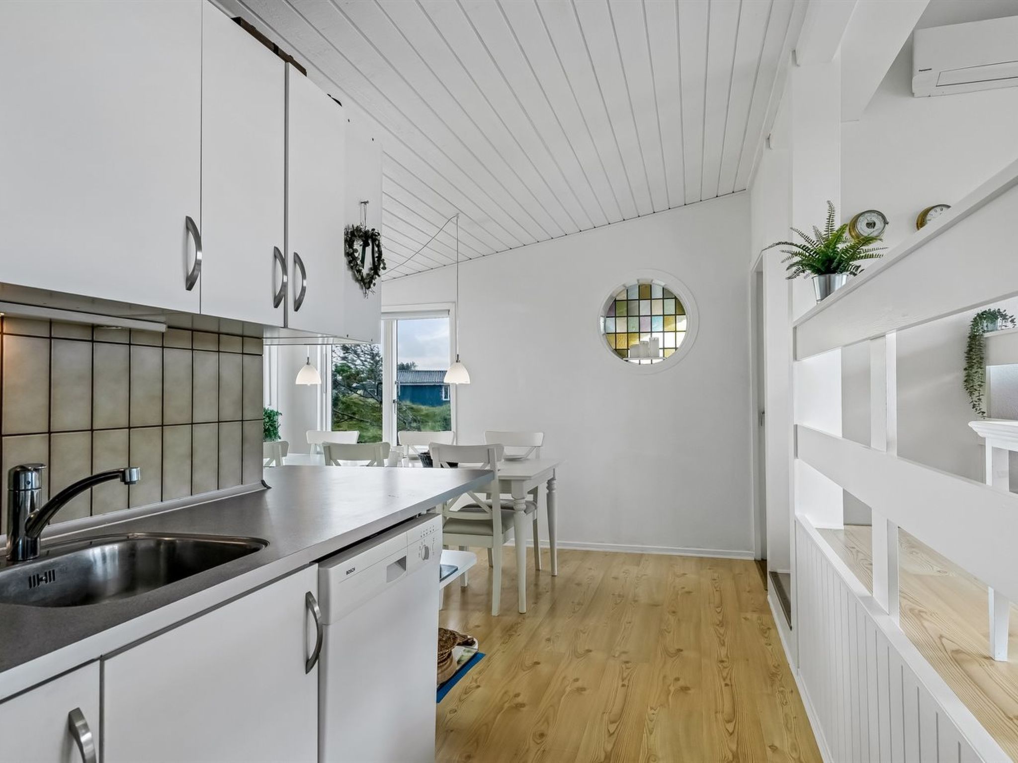 "Stina" - 250m from the sea - Drinnen