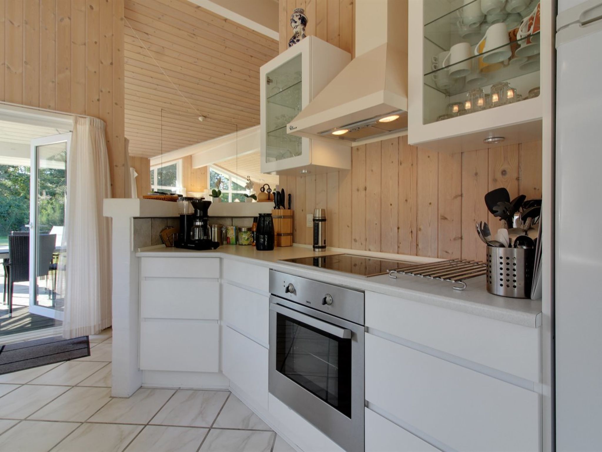 "Aniki" - 1.4km from the sea - Binnen