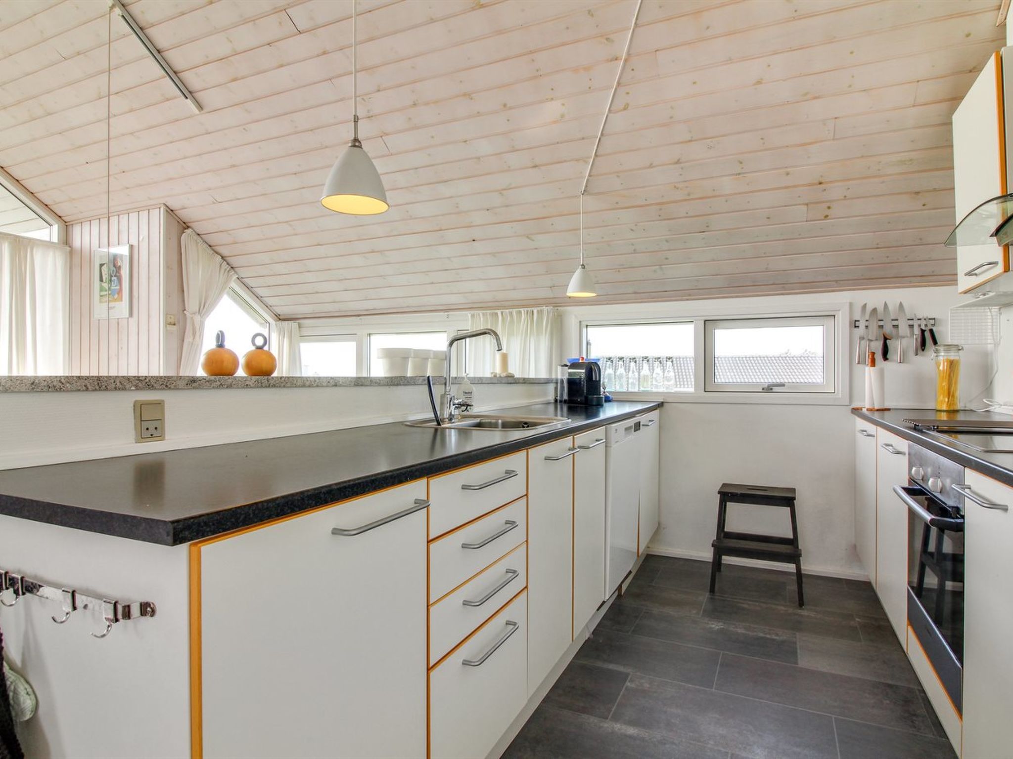 "Wifred" - 250m from the sea - Binnen