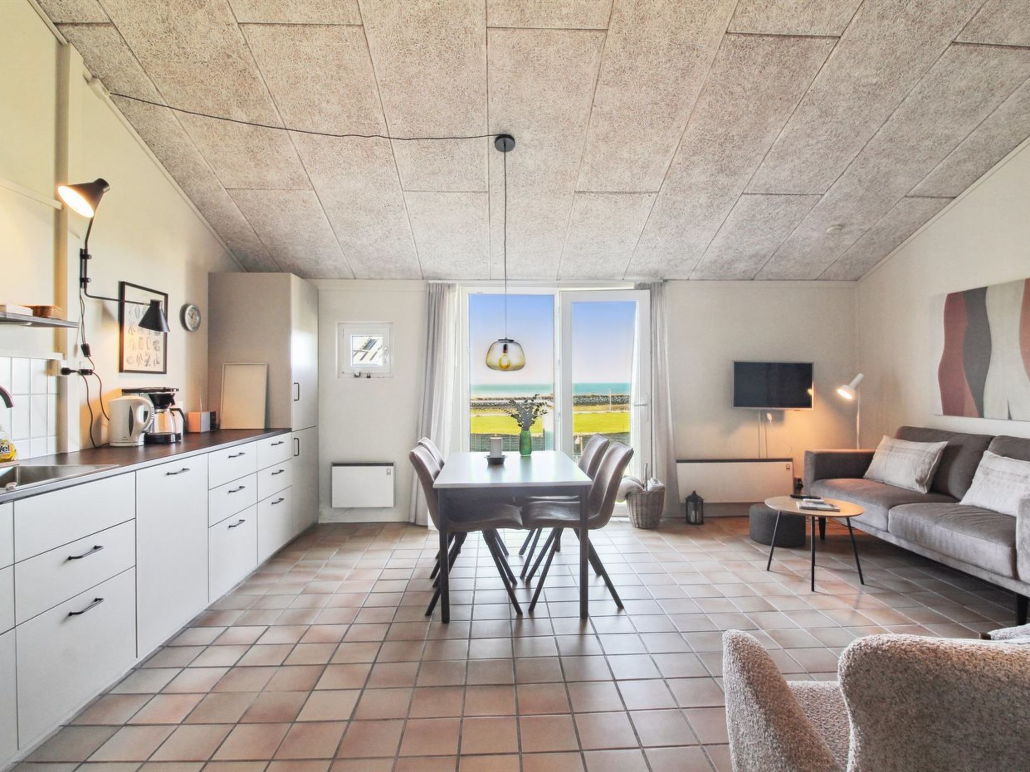 "Eydis" - 150m from the sea - Binnen