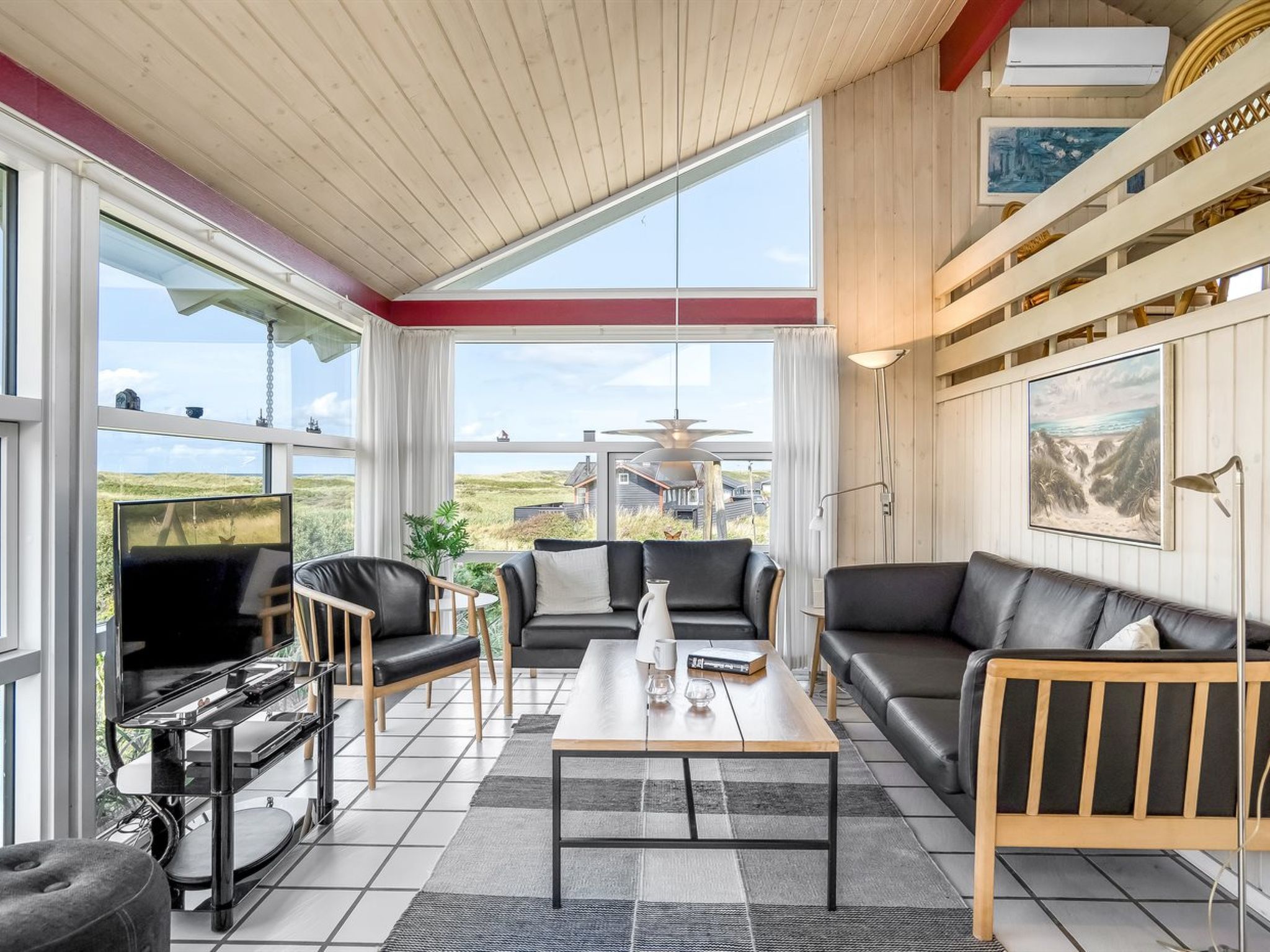 "Anne" - 100m from the sea-Binnen