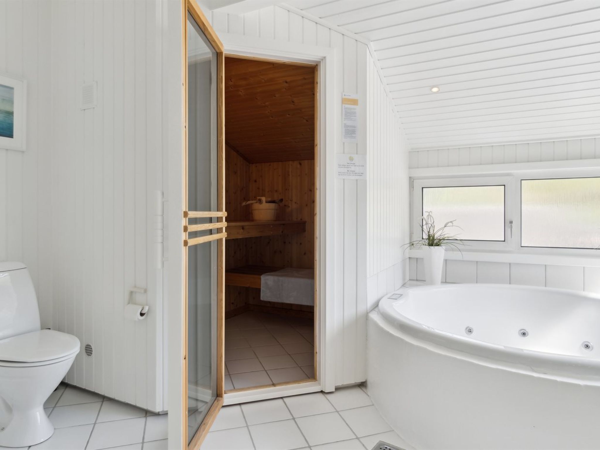 "Alyssa" - 300m from the sea - Binnen