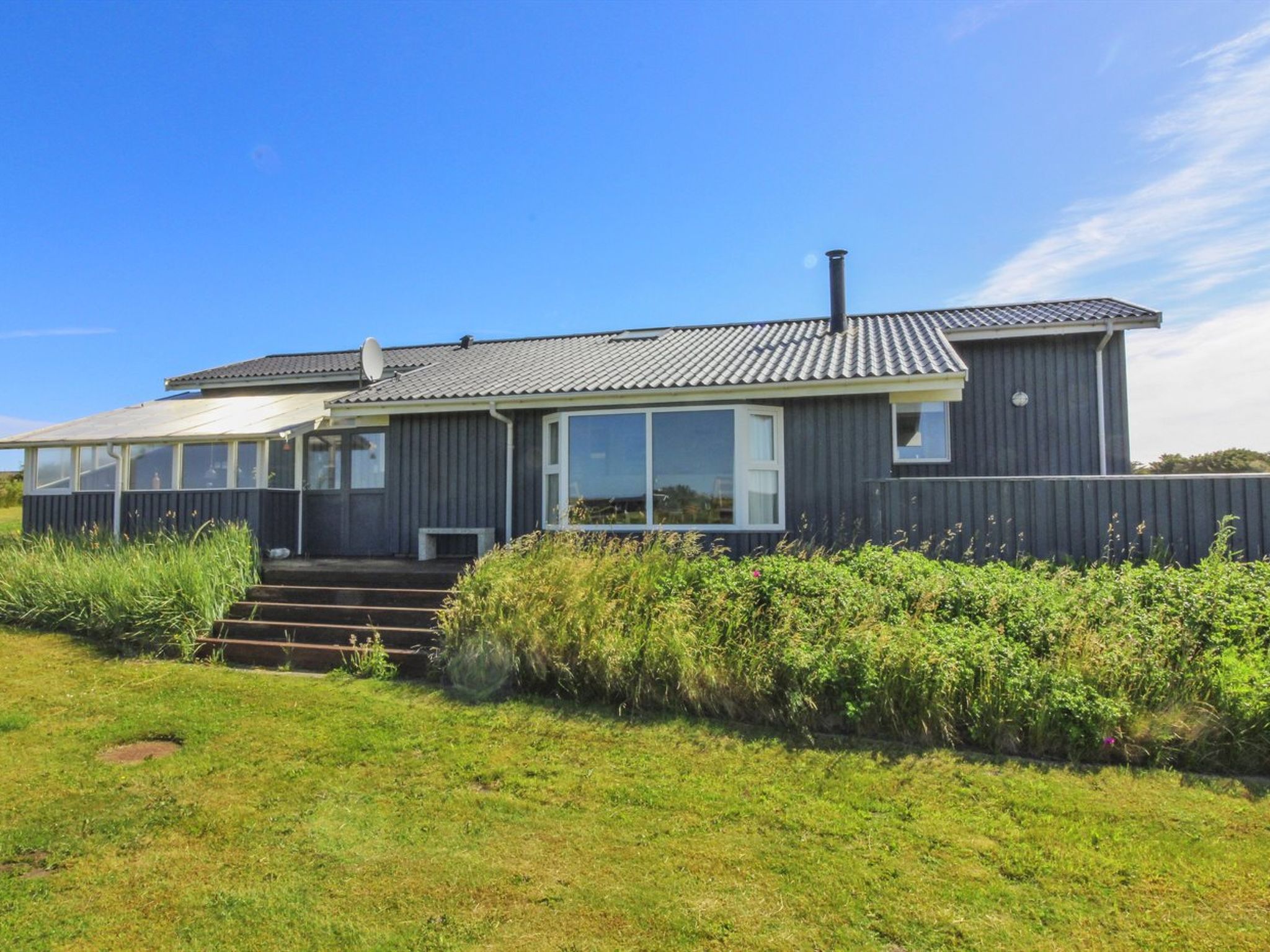"Marne" - 500m from the sea