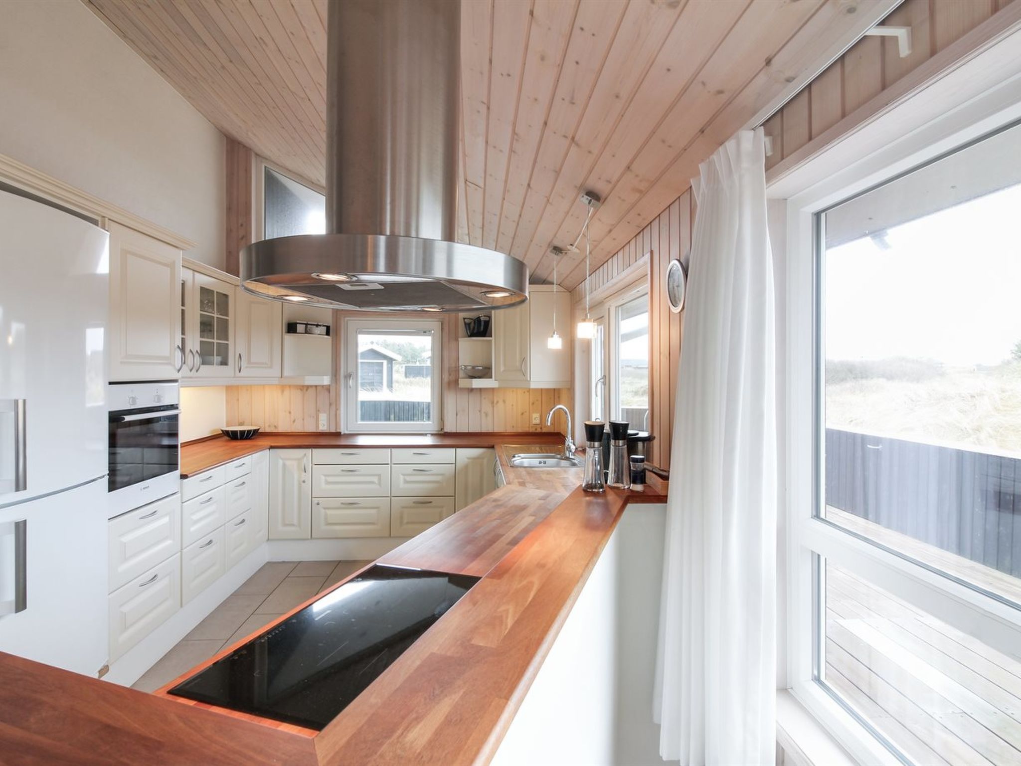 "Huno" - 400m from the sea - Binnen