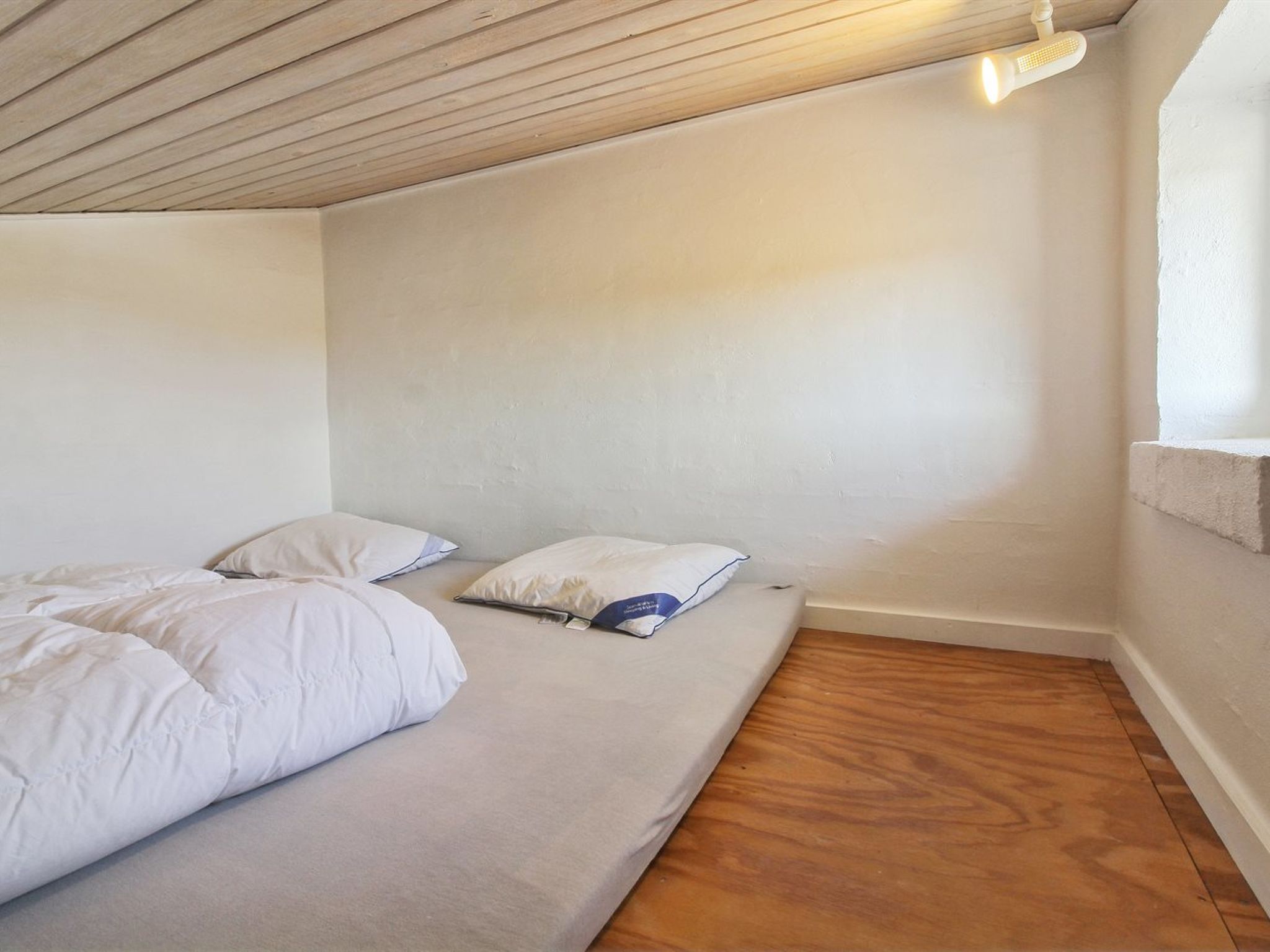 "Judeth" - 300m from the sea-Binnen