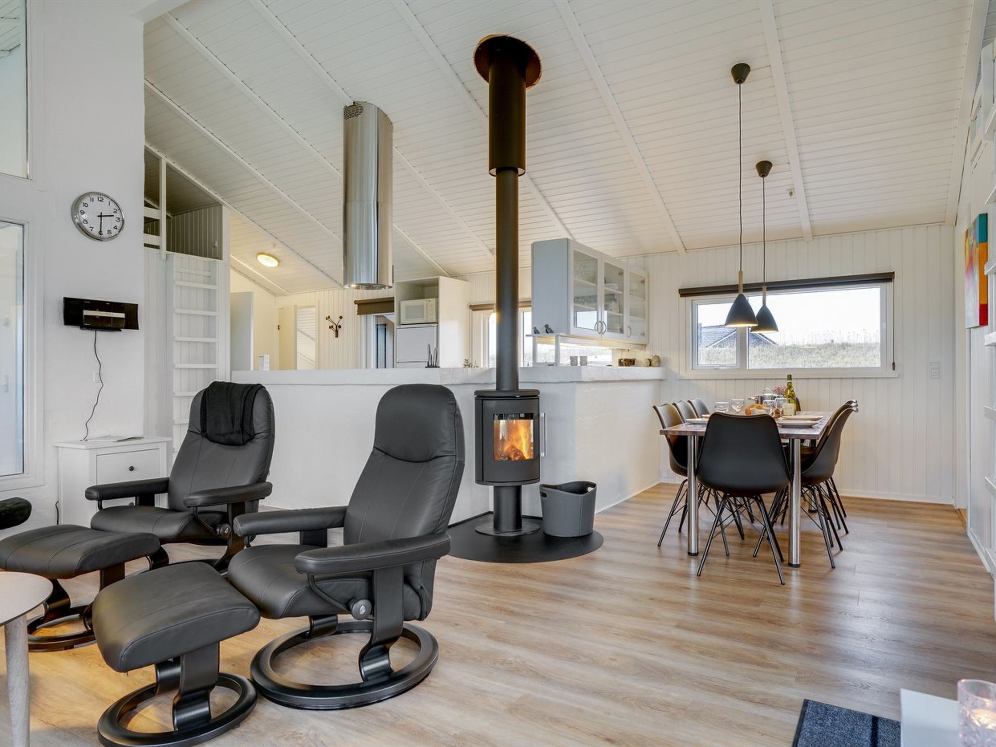"Hilkka" - 500m from the sea - Drinnen