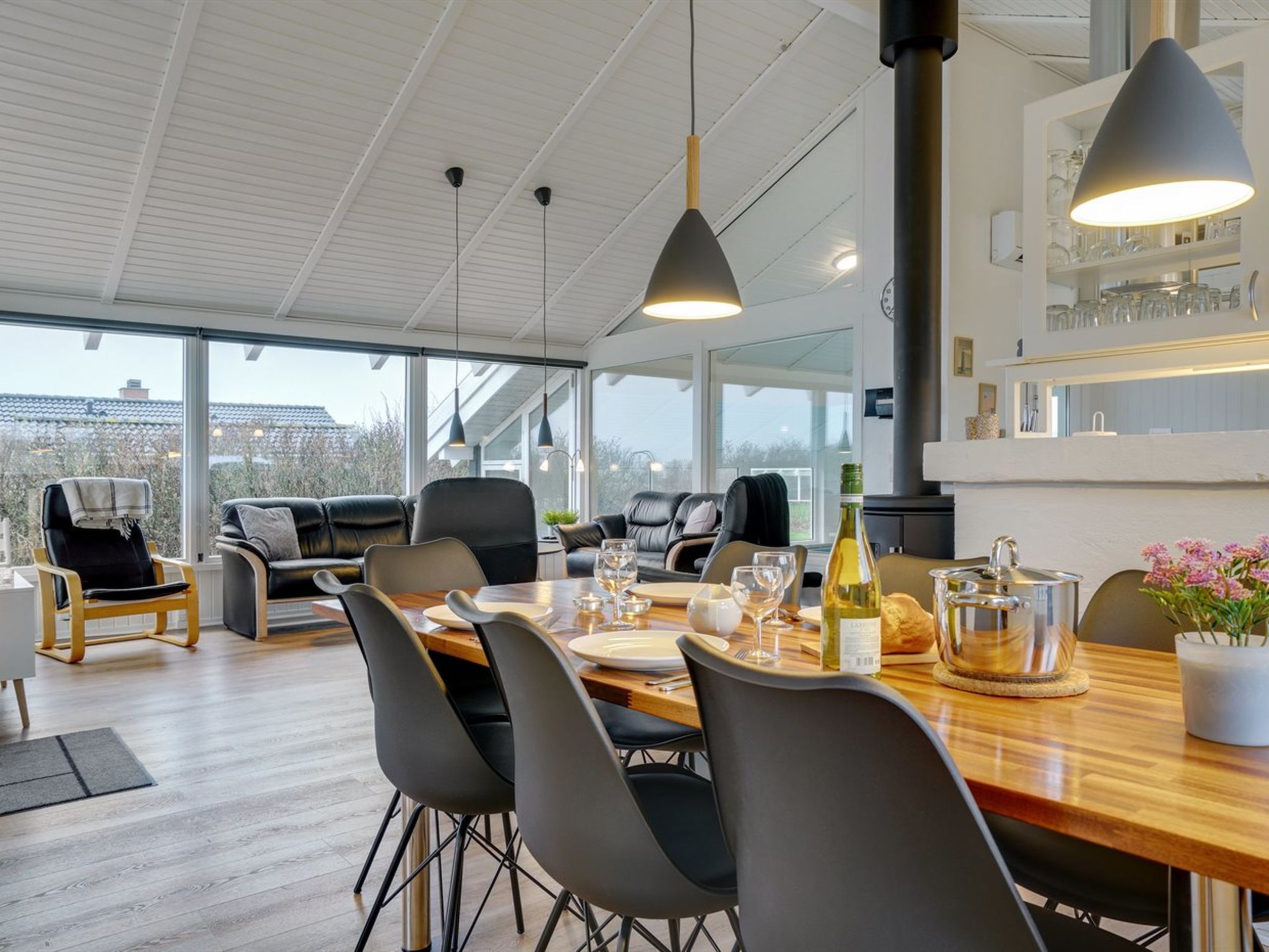 "Hilkka" - 500m from the sea - Drinnen