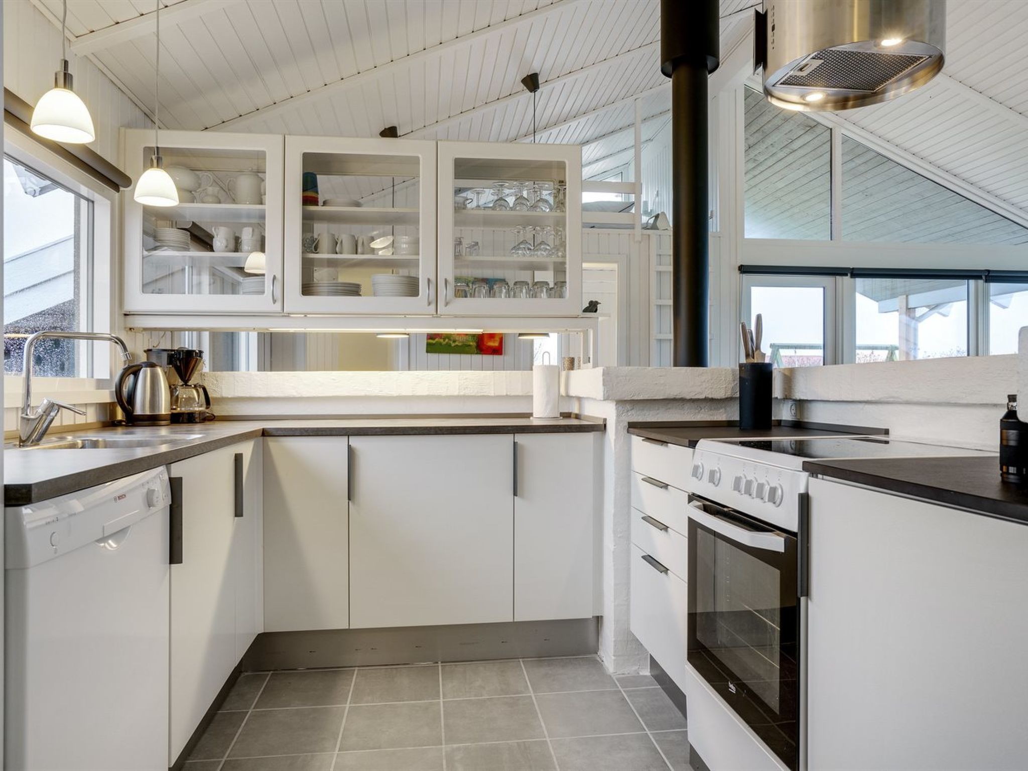 "Hilkka" - 500m from the sea - Drinnen