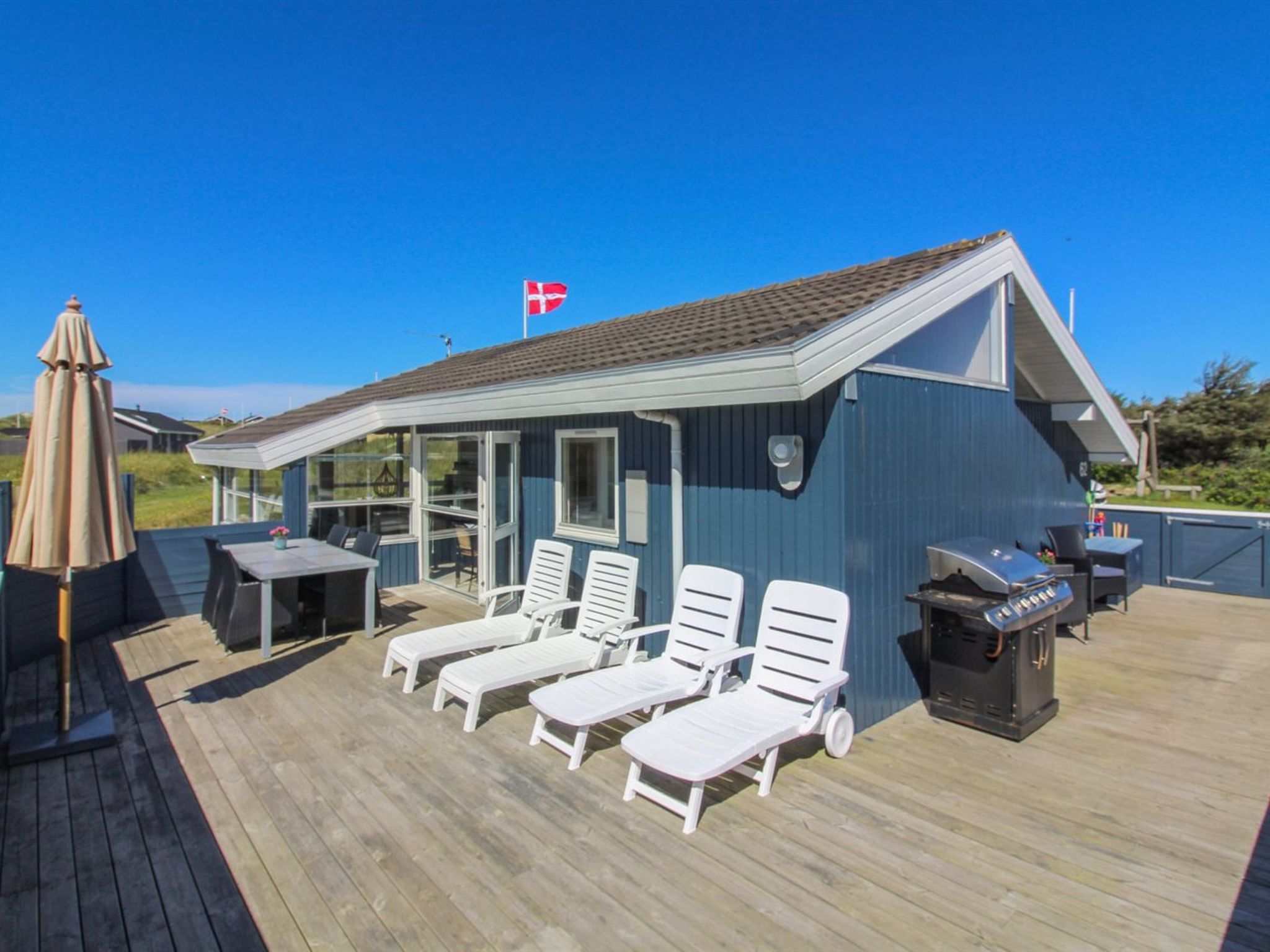 "Mitre" - 300m from the sea-Buiten