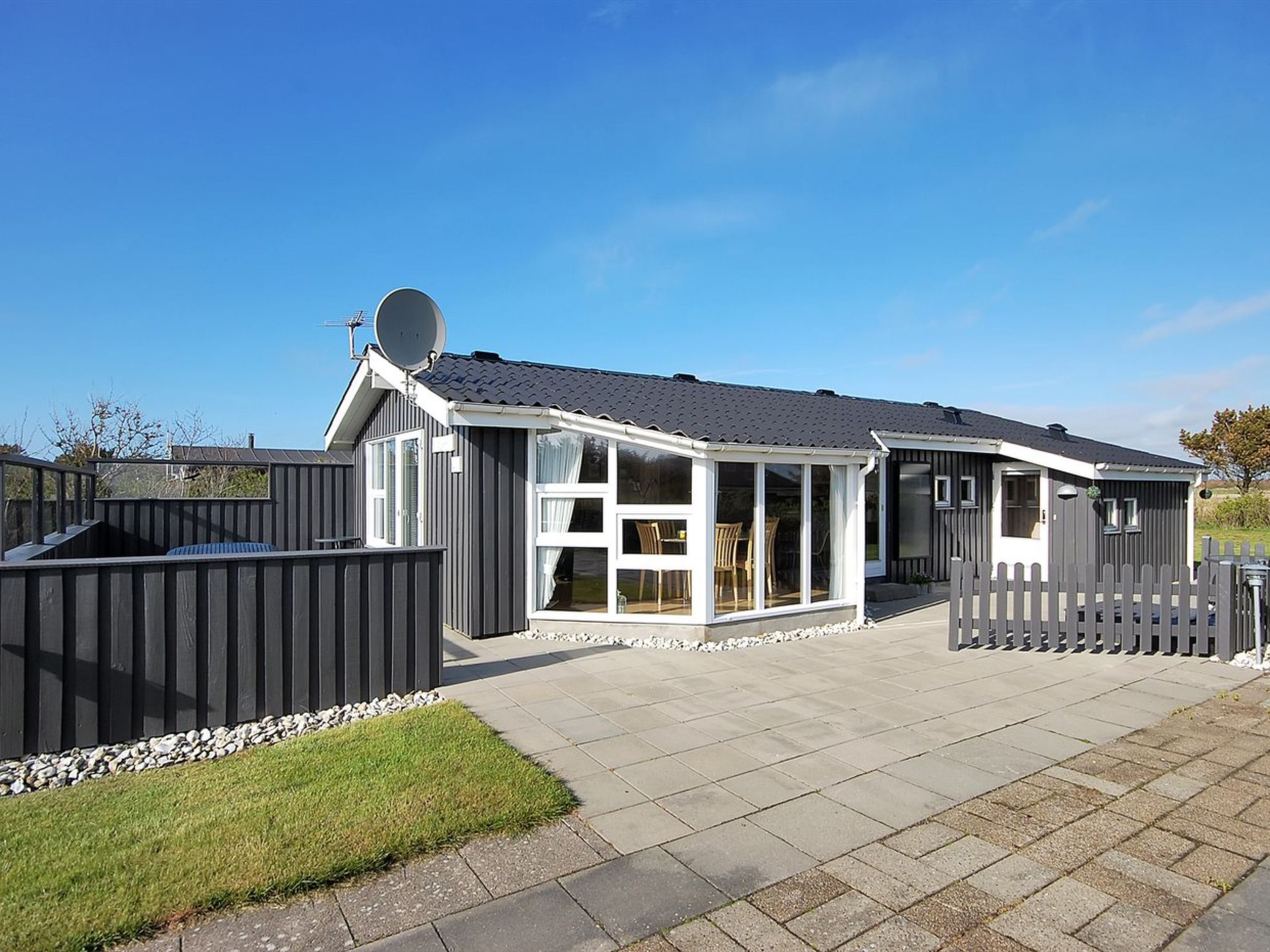"Engelbrecht" - 400m from the sea-Buiten