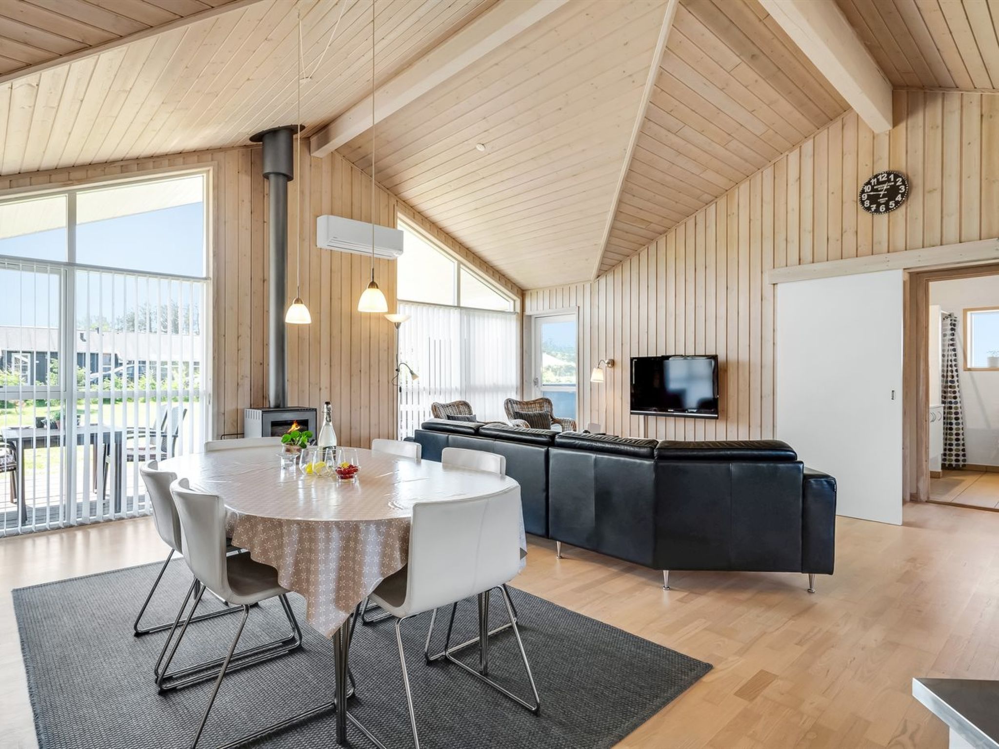 "Oskarvine" - 900m from the sea