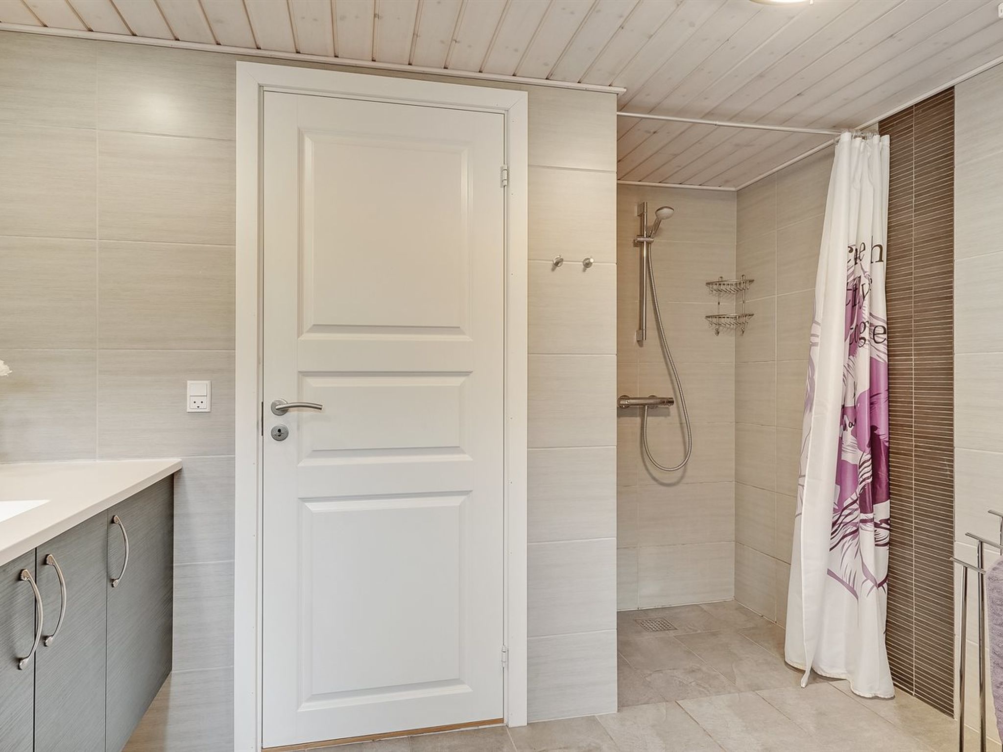 "Avia" - 500m from the sea-Binnen