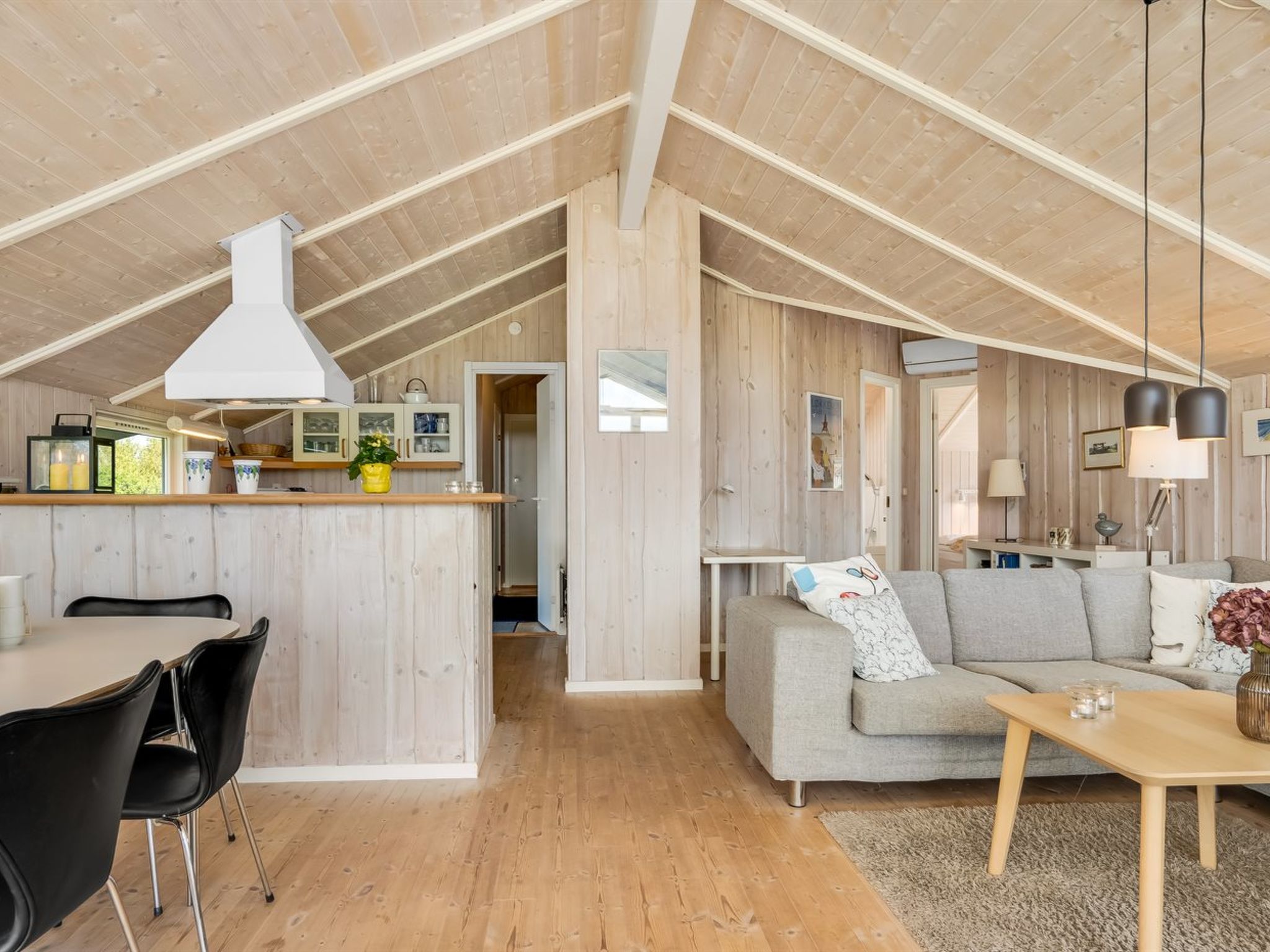 "Eddi" - 550m from the sea - Inside