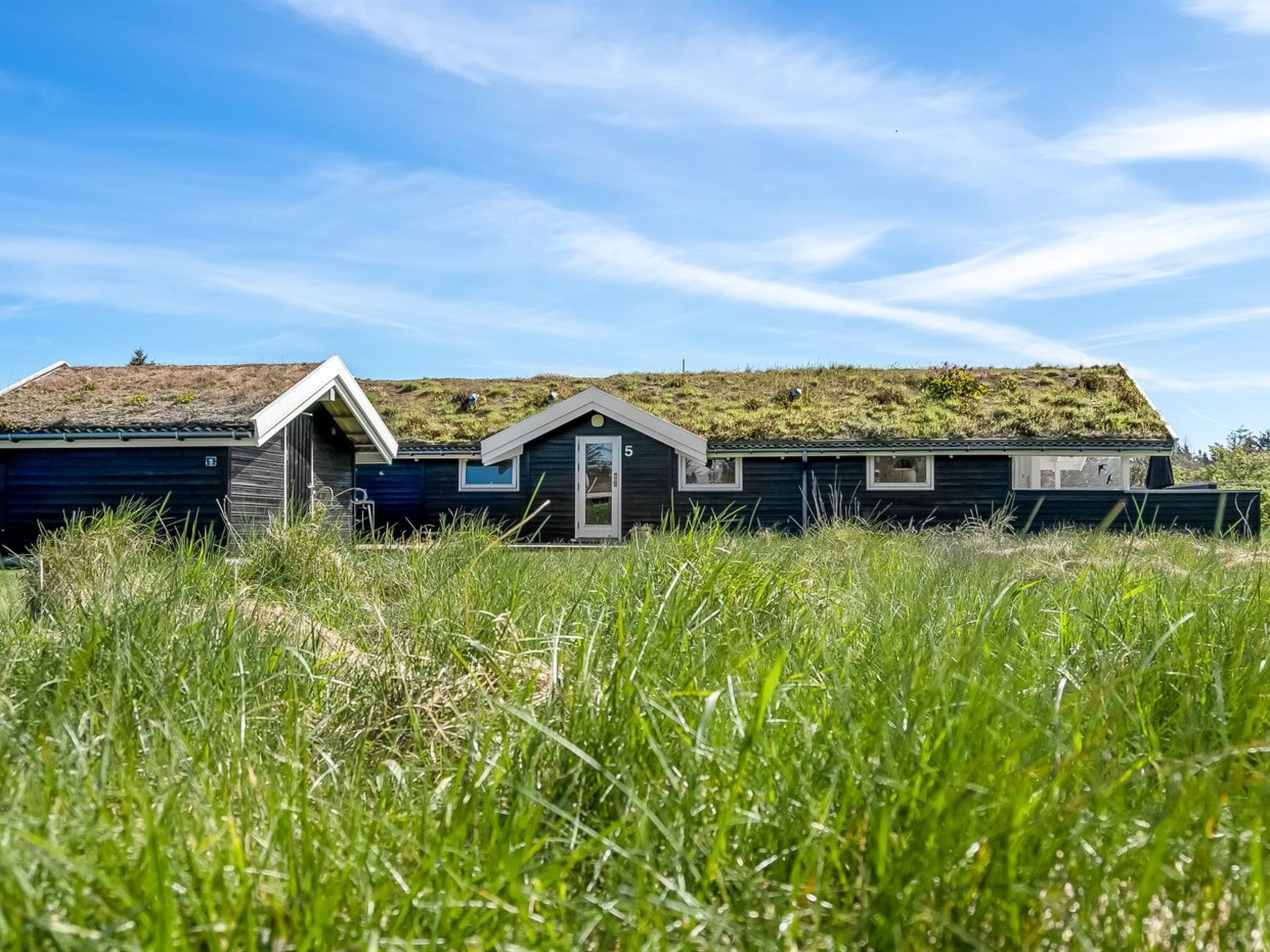 "Eddi" - 550m from the sea - Outside