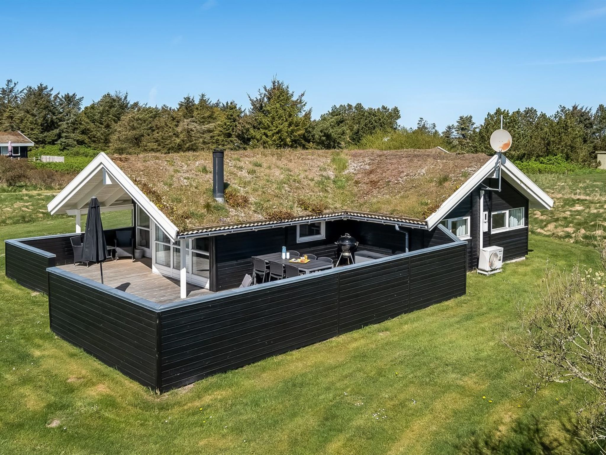 "Eddi" - 550m from the sea - Outside