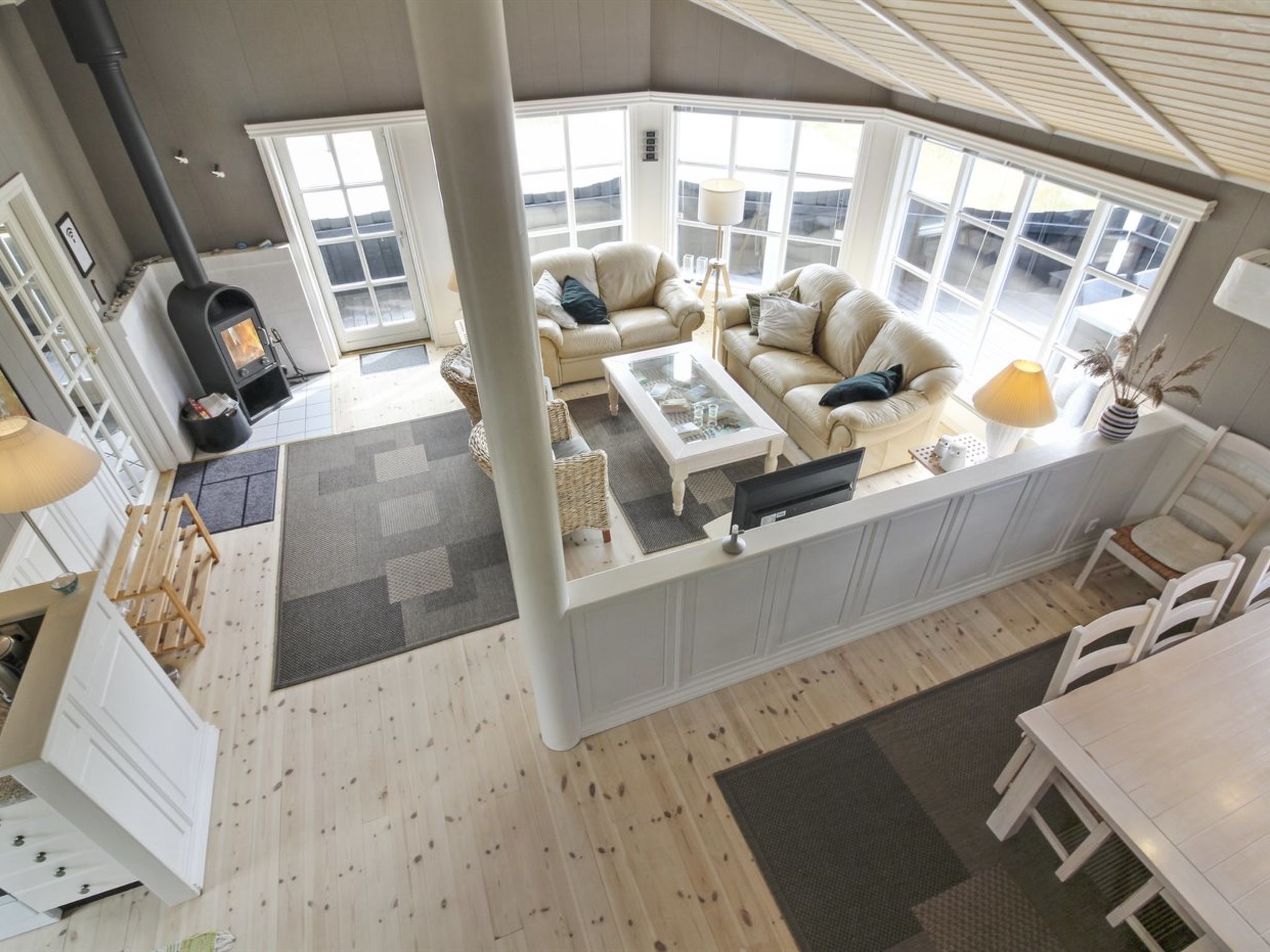 "Jens" - 425m from the sea - Drinnen