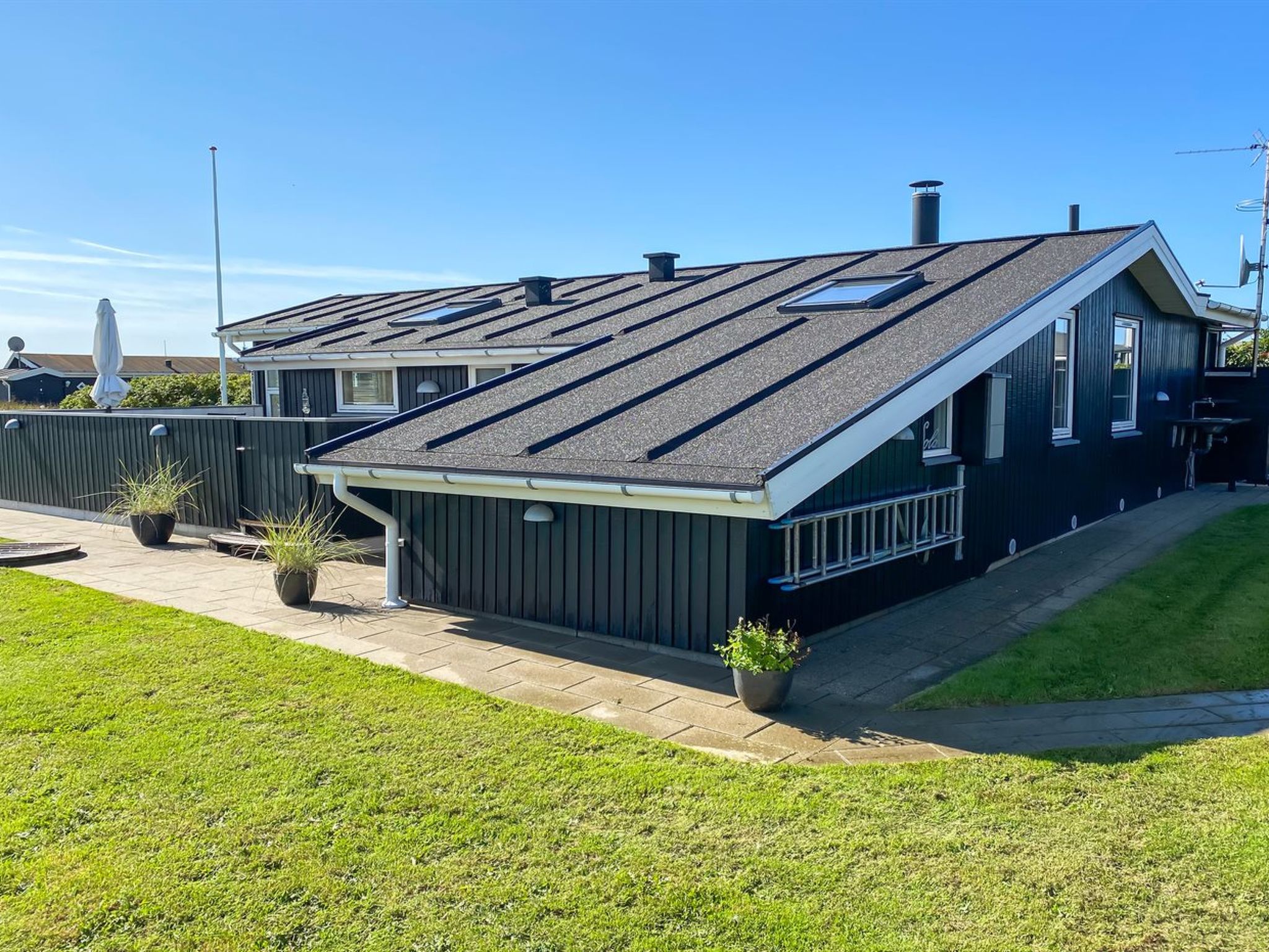 "Laurits" - 300m from the sea - Outside