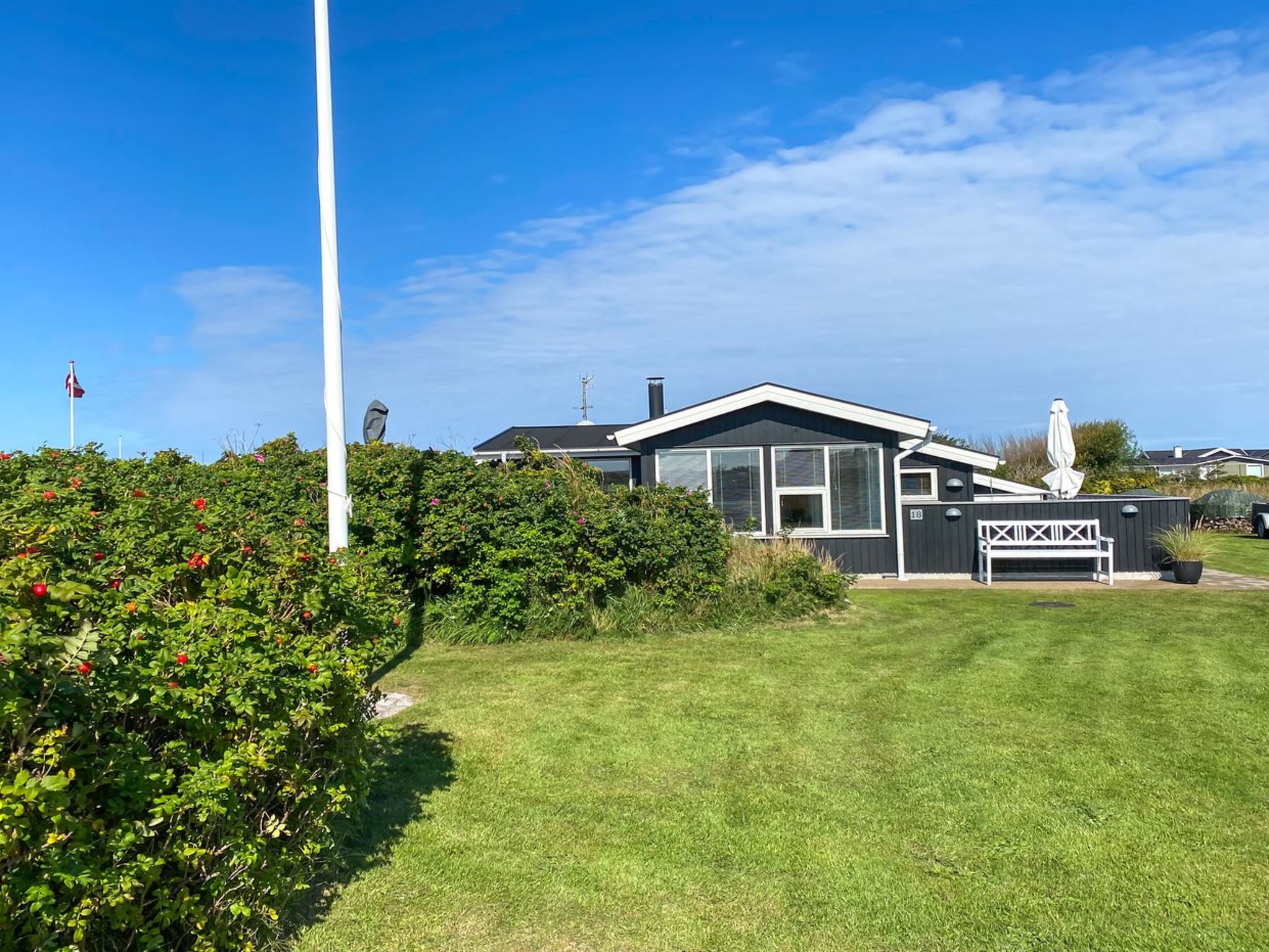"Laurits" - 300m from the sea - Outside