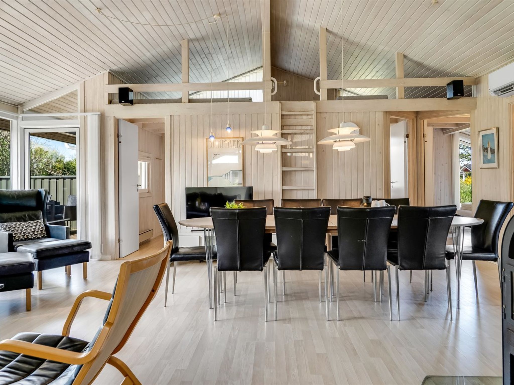 "Aponi" - 400m from the sea-Drinnen