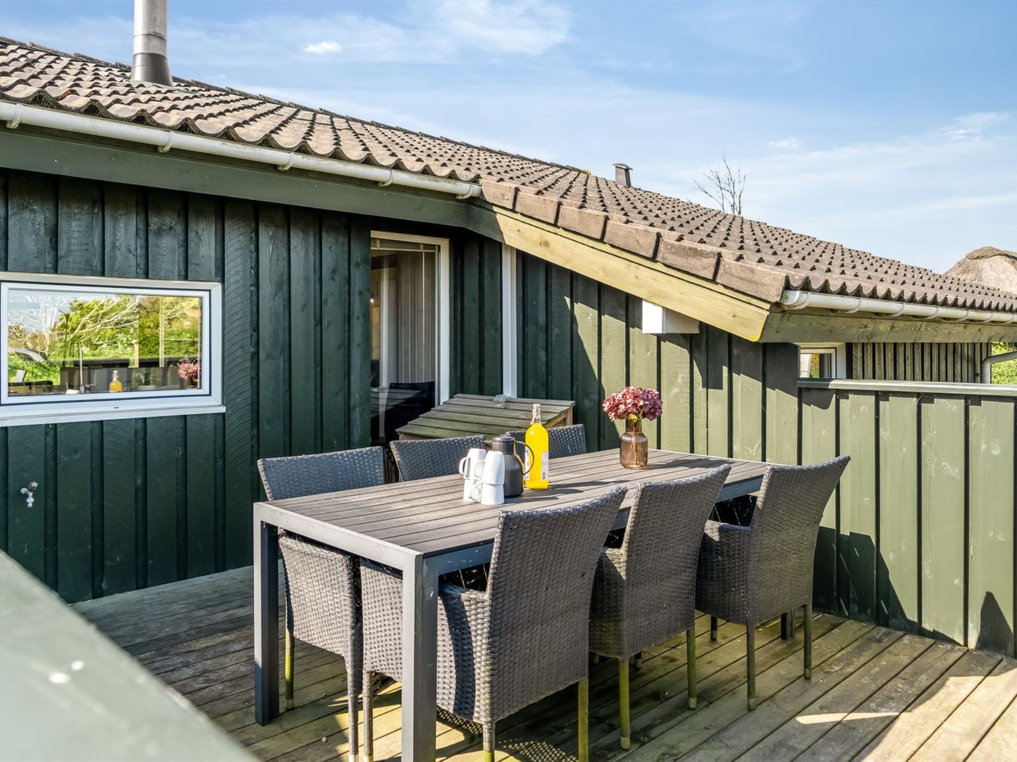 "Aponi" - 400m from the sea-Draußen