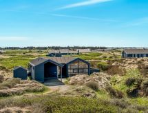 Vakantiehuis aan zee in Løkken met open haard - thumbnail 1