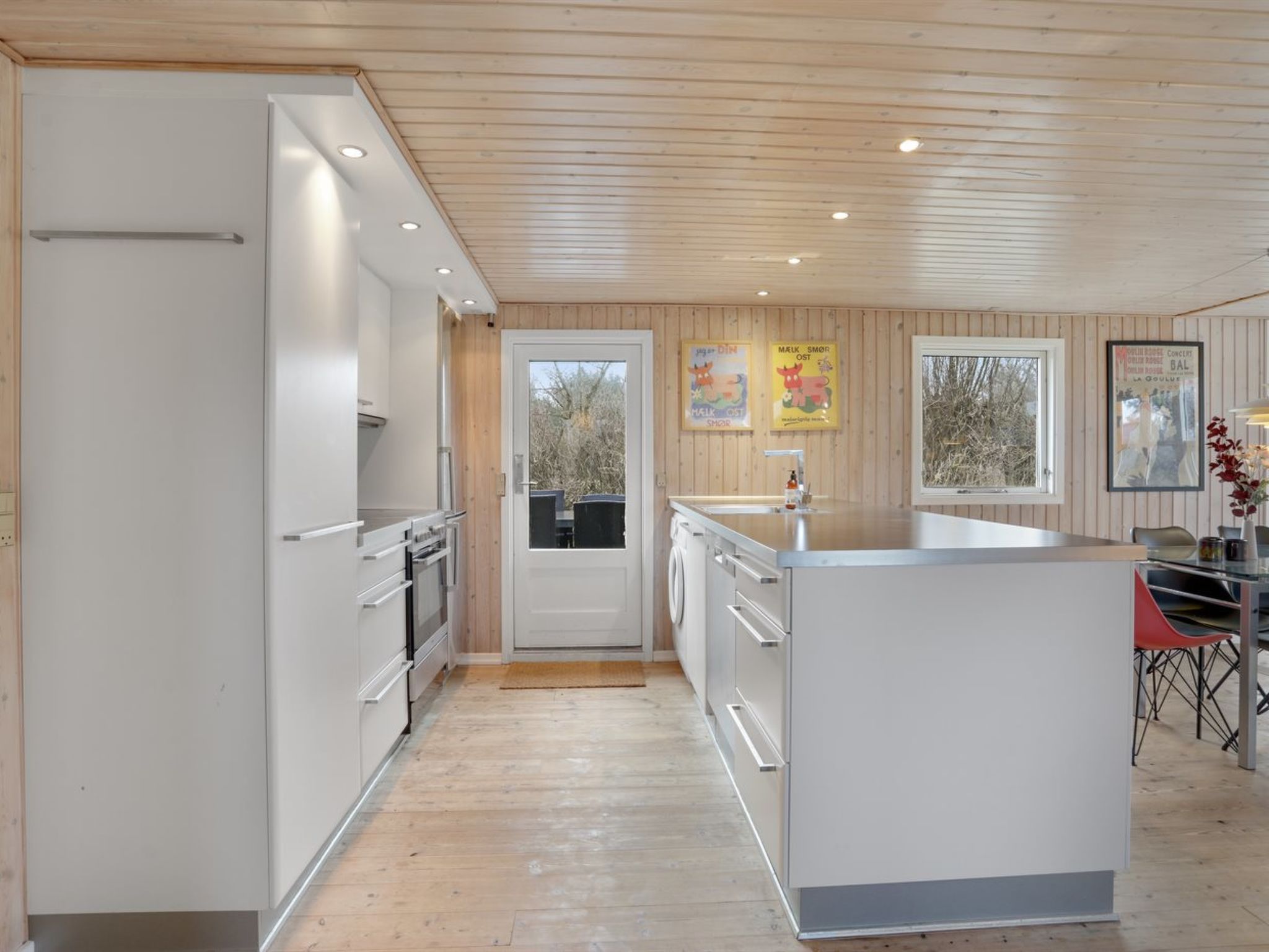 "Sande" - 450m from the sea — Kitchen / Dining Room (5 of 12)