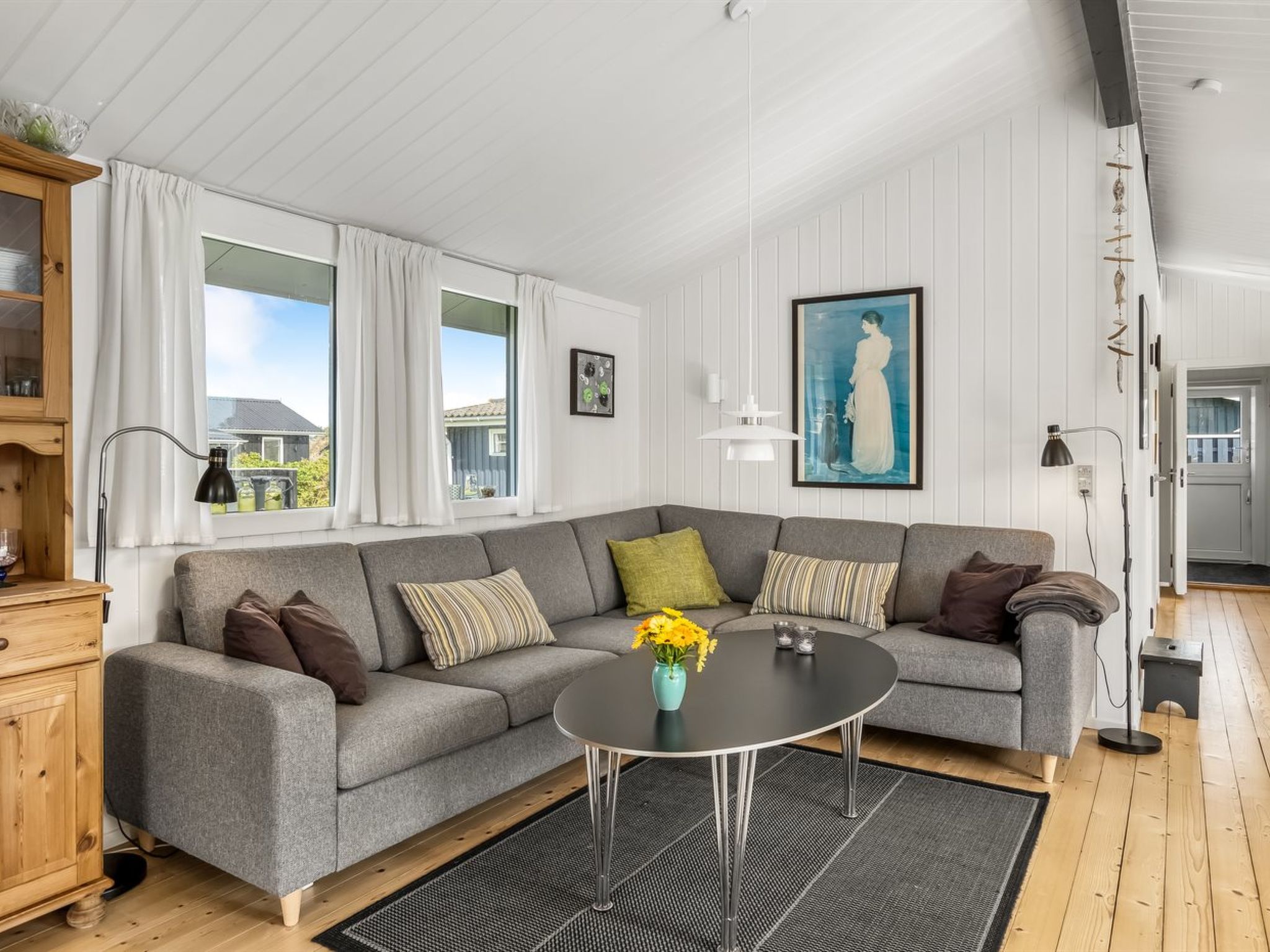 "Hælf" - 400m from the sea-Drinnen
