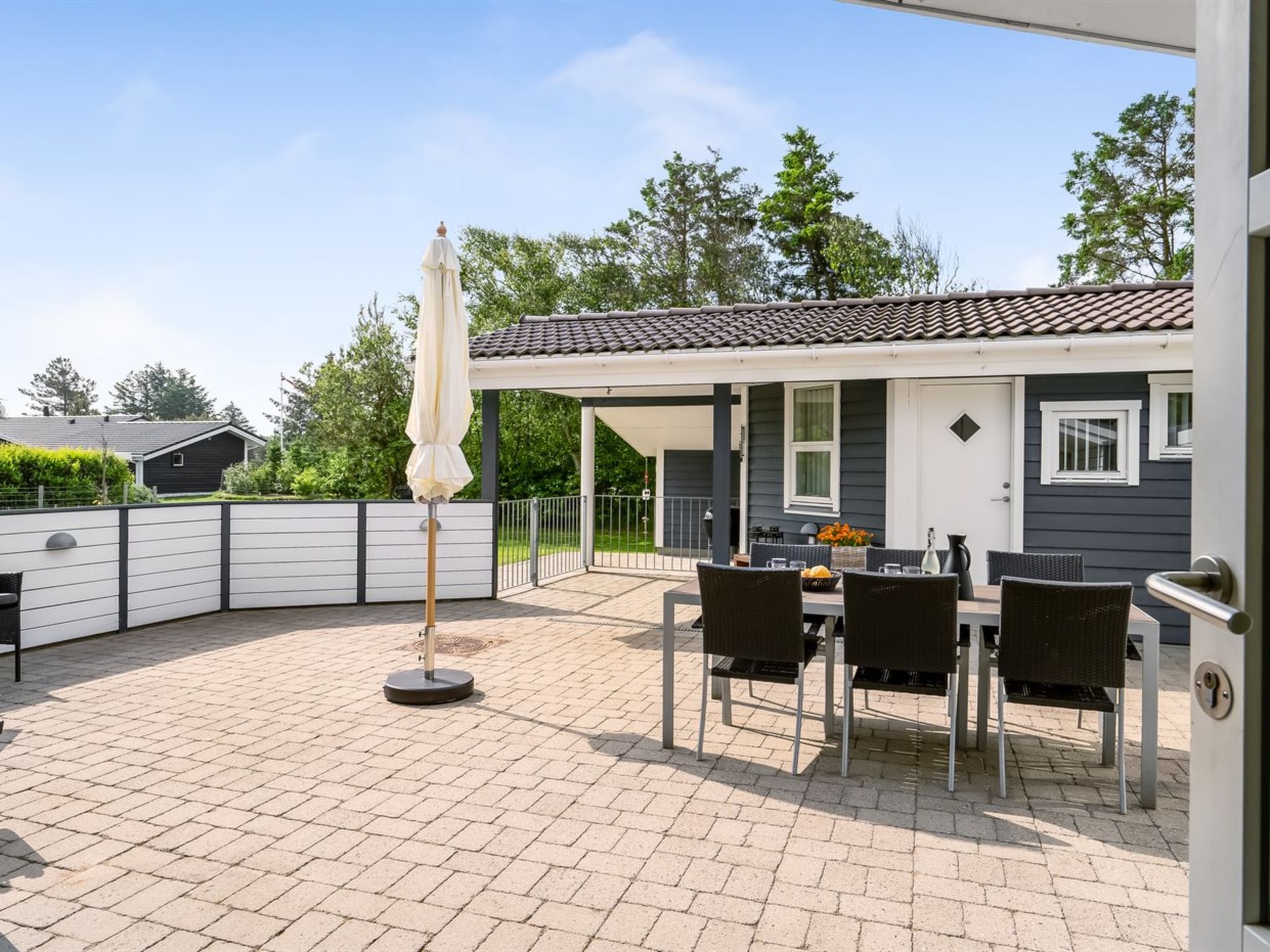 "Sölva" - 750m from the sea-Buiten