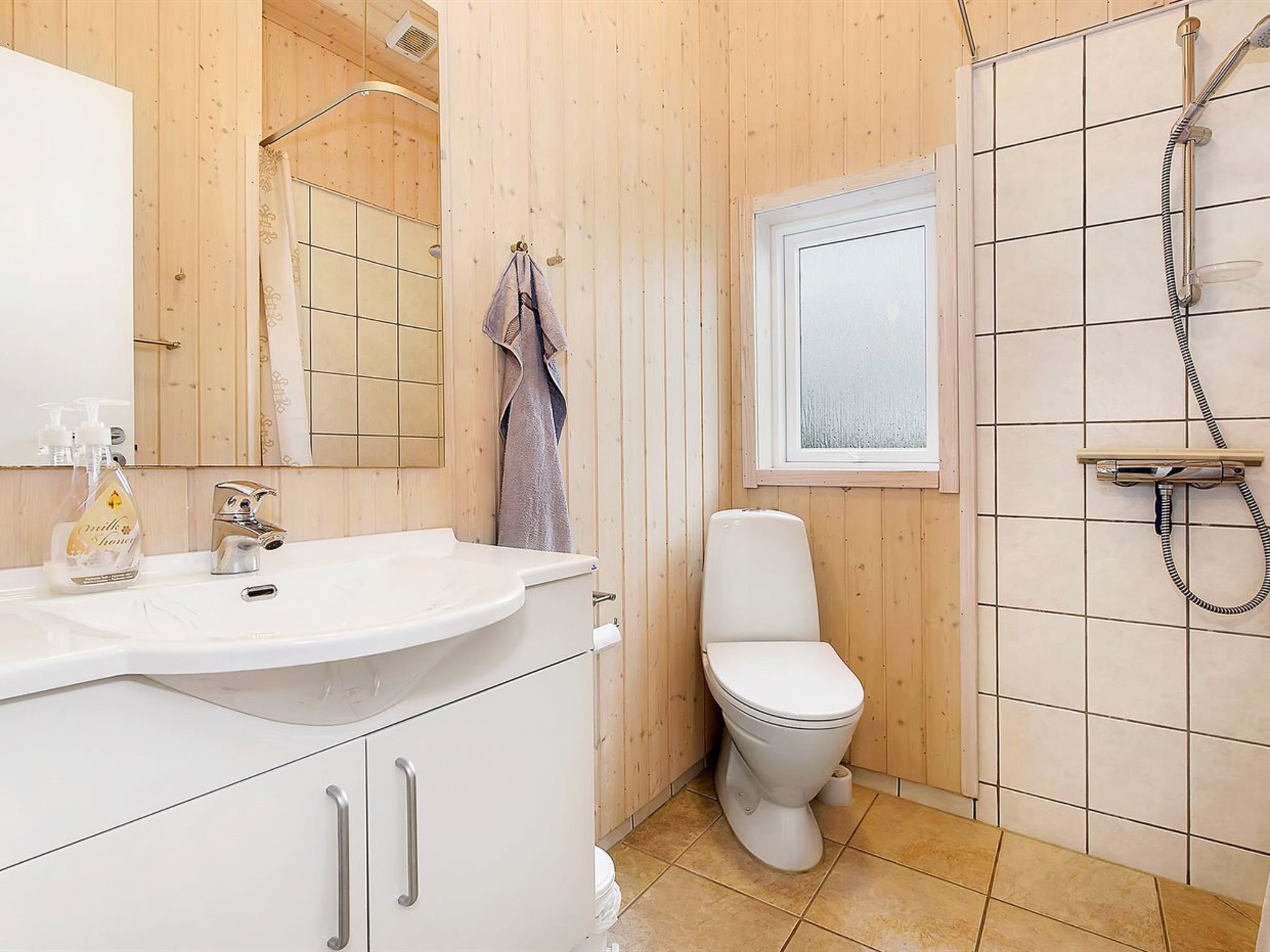 "Nynke" - 600m from the sea - Inside