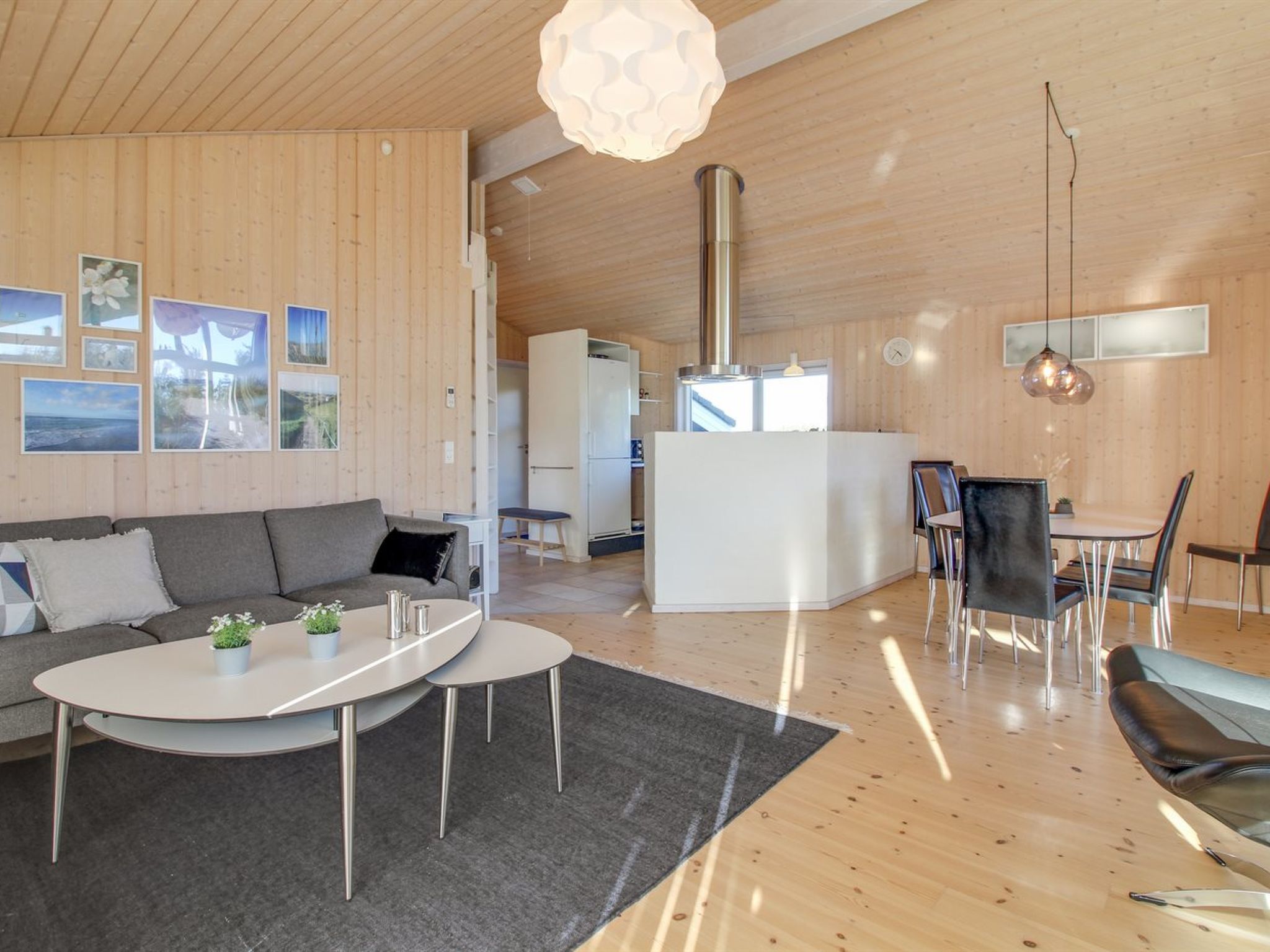 "Nynke" - 600m from the sea - Inside