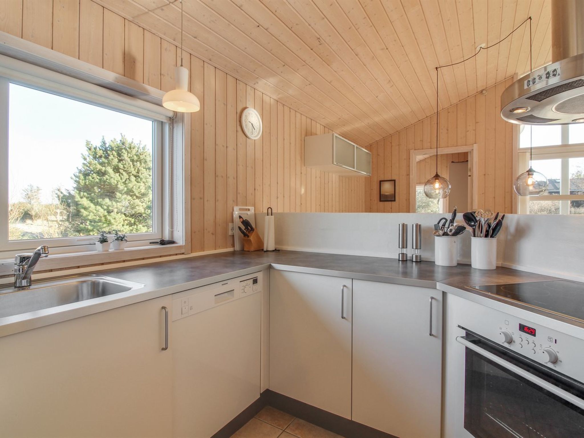 "Nynke" - 600m from the sea - Inside