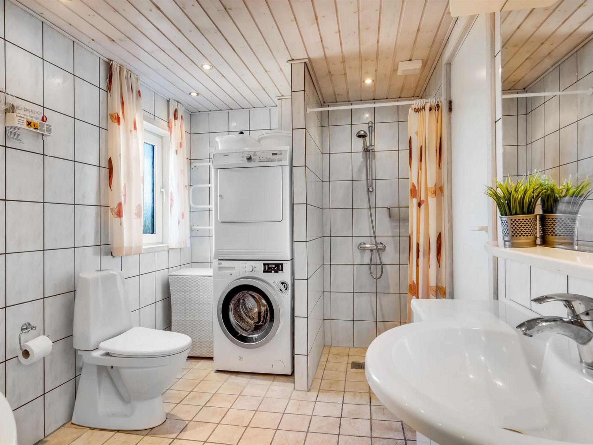 "Loryleimis" - 300m from the sea-Drinnen