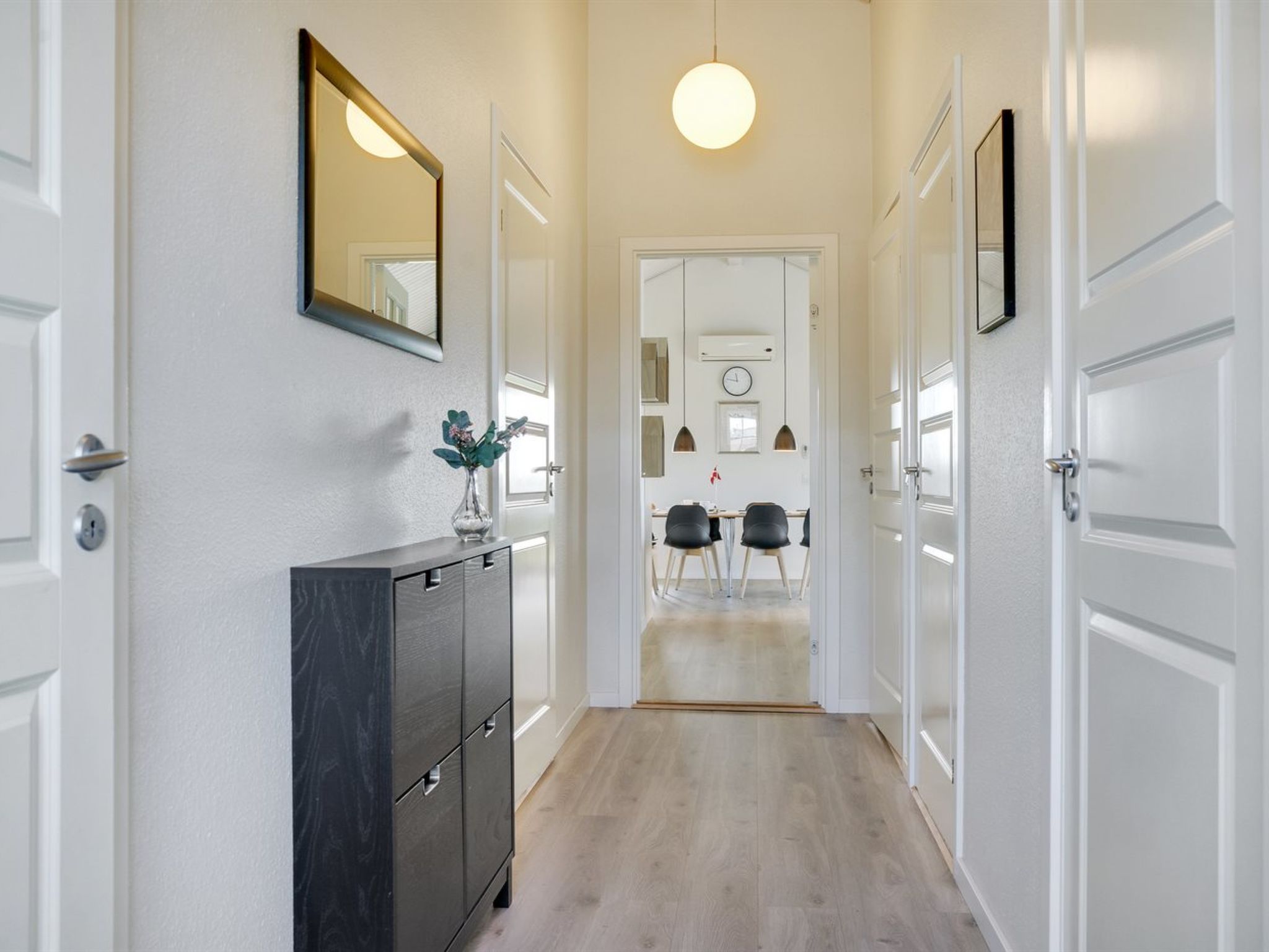 "Mieka" - 400m from the sea-Binnen