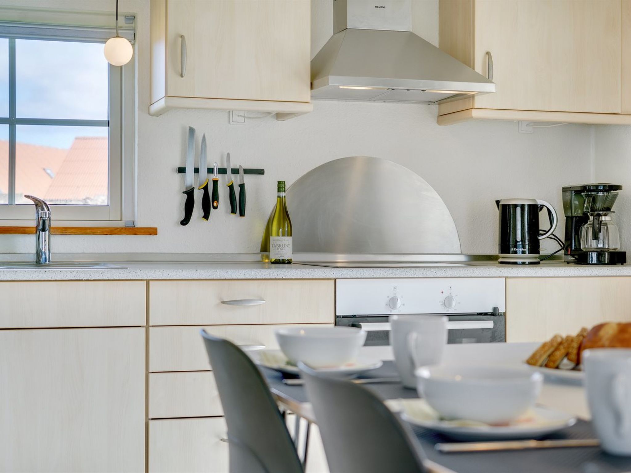 "Mieka" - 400m from the sea-Binnen