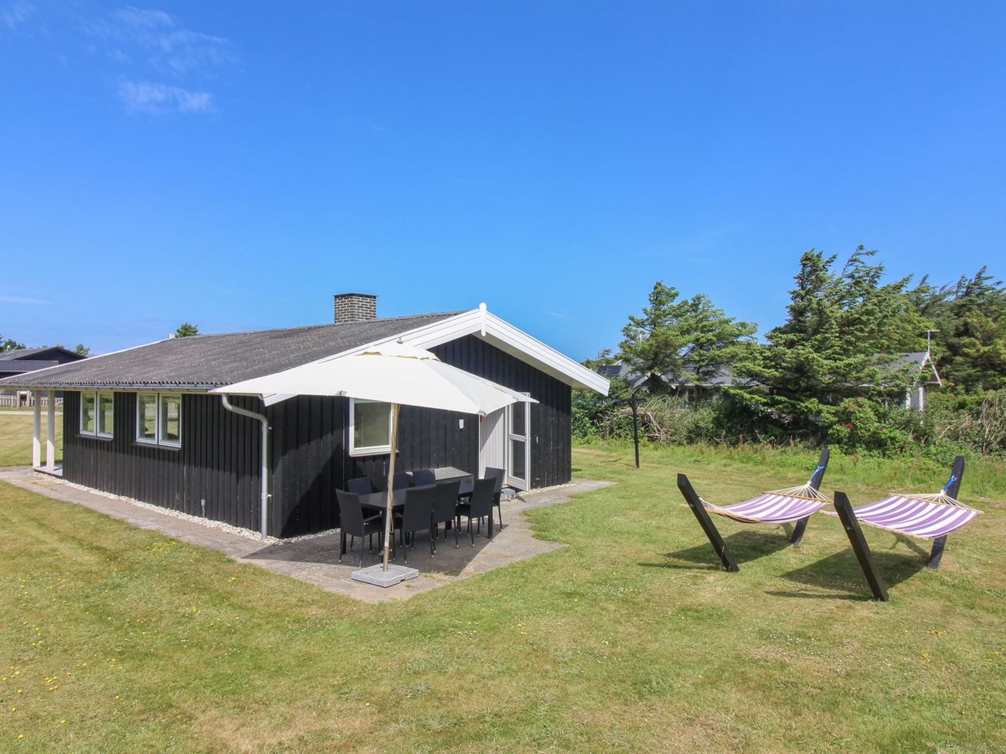 "Alberga" - 700m from the sea