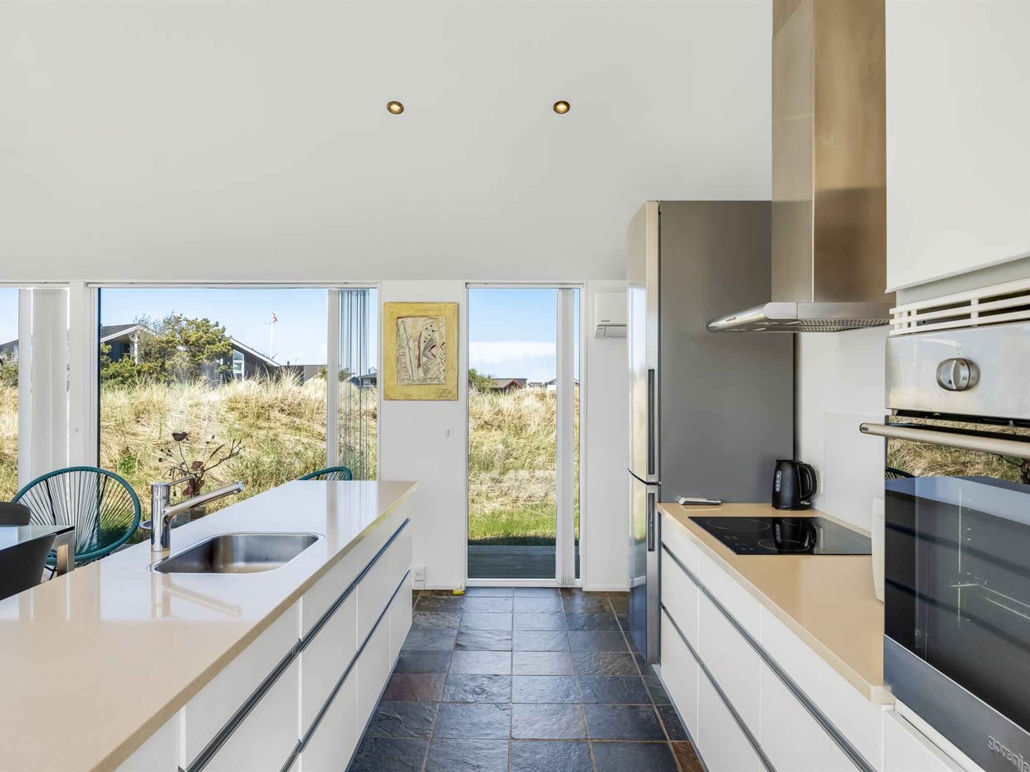 "Darla" - 375m from the sea - Inside