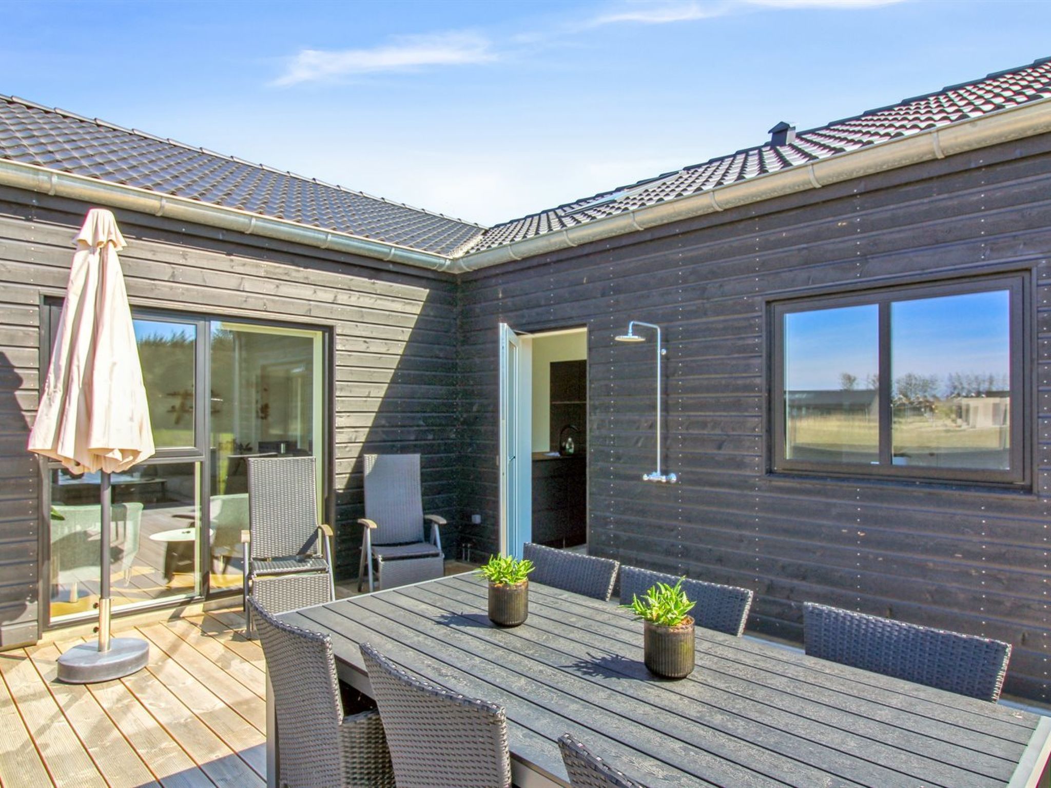 "Ambra" - 950m from the sea