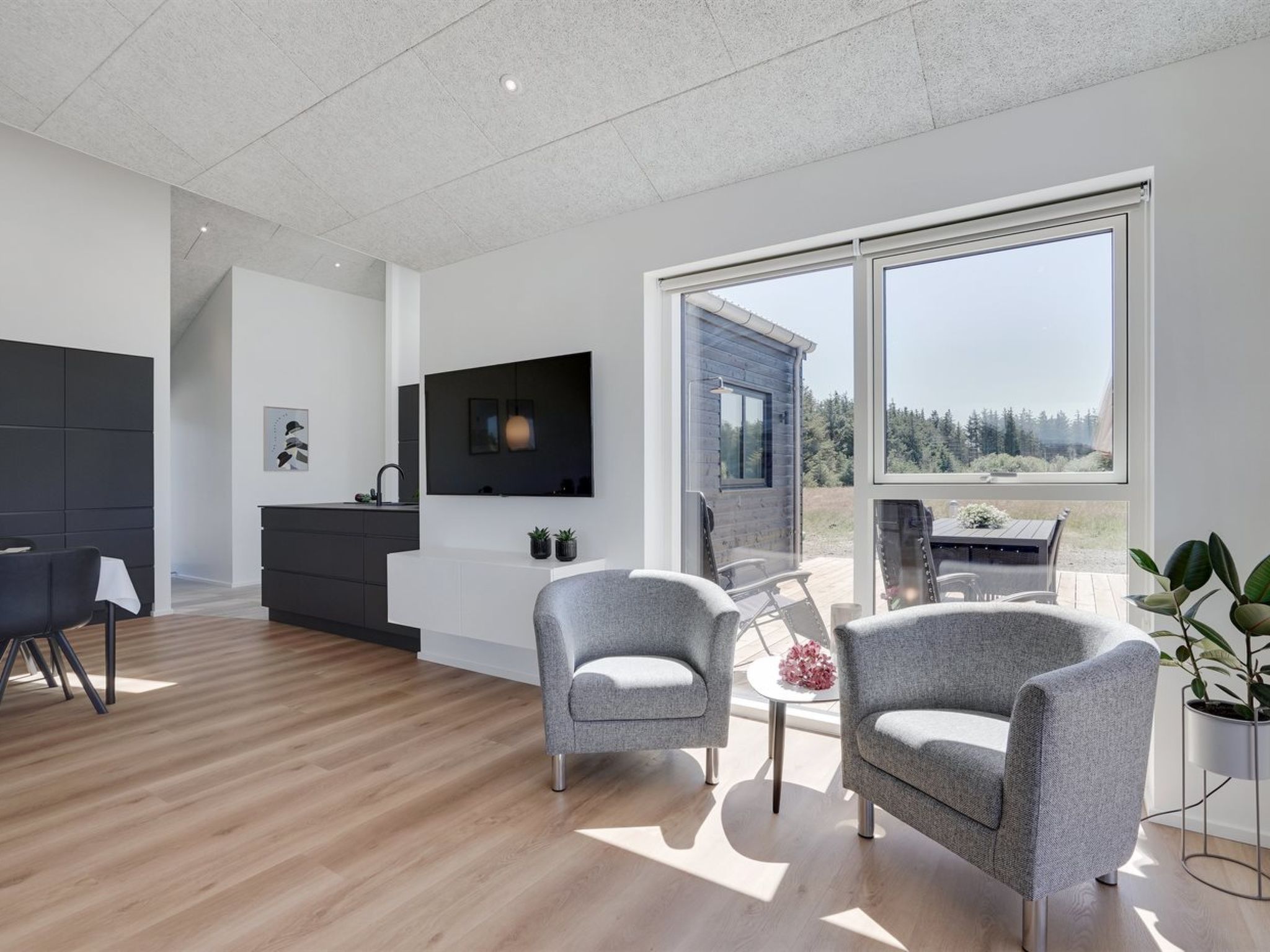 "Ambra" - 950m from the sea - Binnen